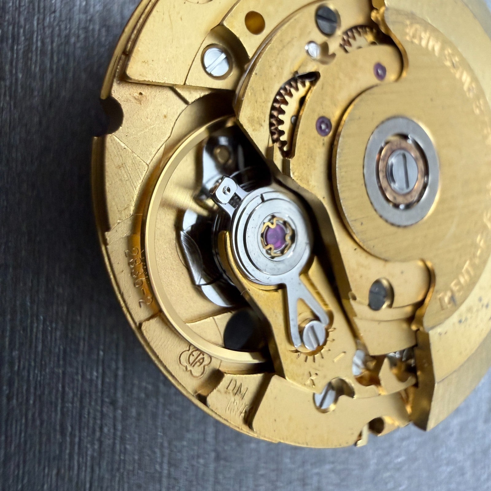 ETA 2836-2 Movement 25 Jewels Automatic 3 Hand Swiss3