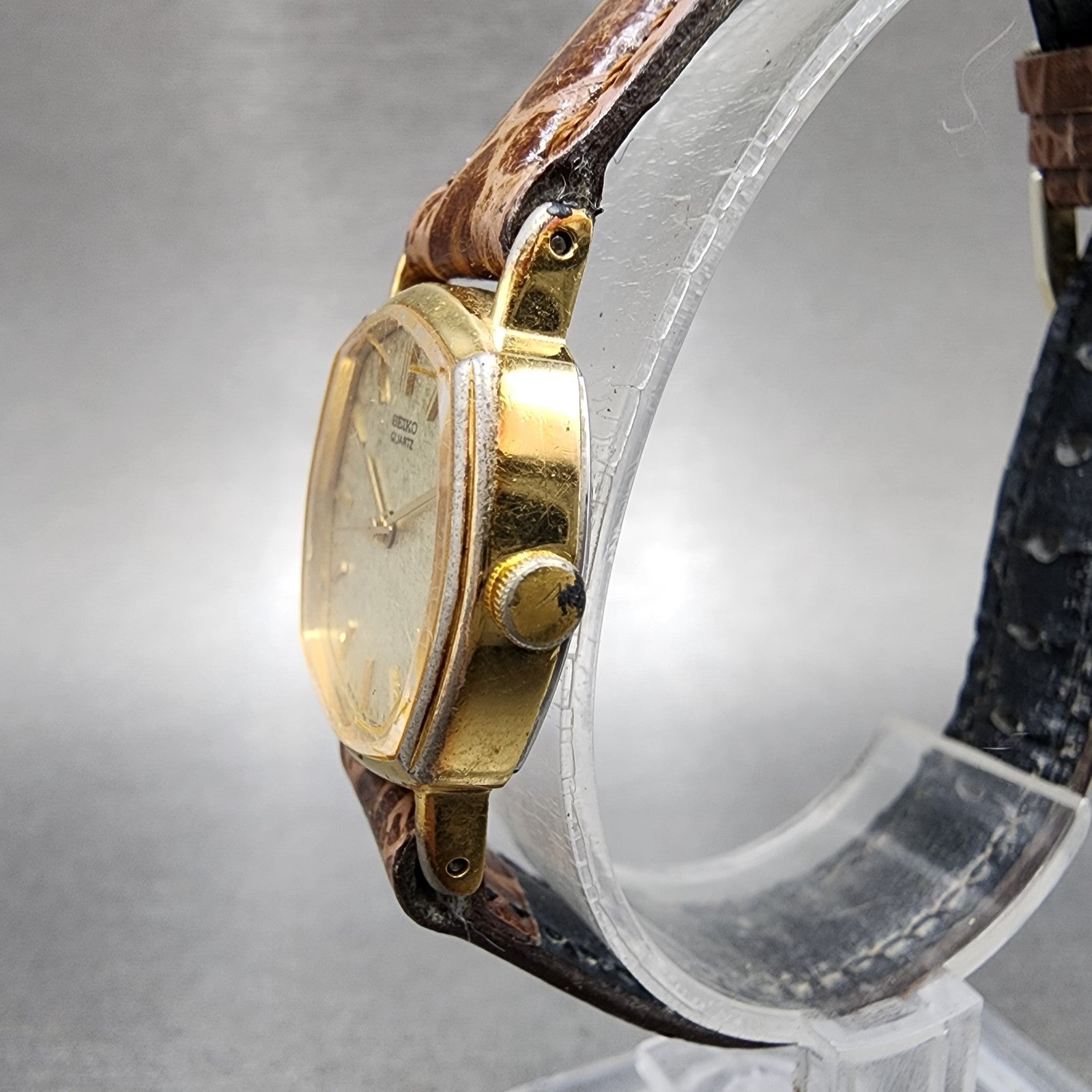 Seiko Watch Women 22mm Champagne Dial Gold Tone Octagon 14215140 New Battery2