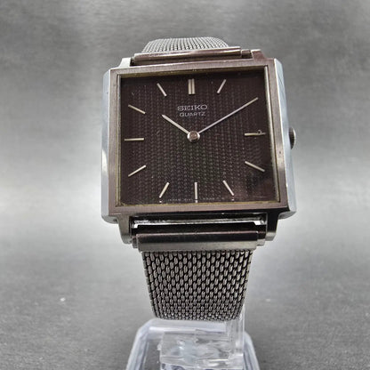 Seiko Watch Men 28mm Black Dial Silver Tone Rectangle 4110-5249 PARTS Vintage6
