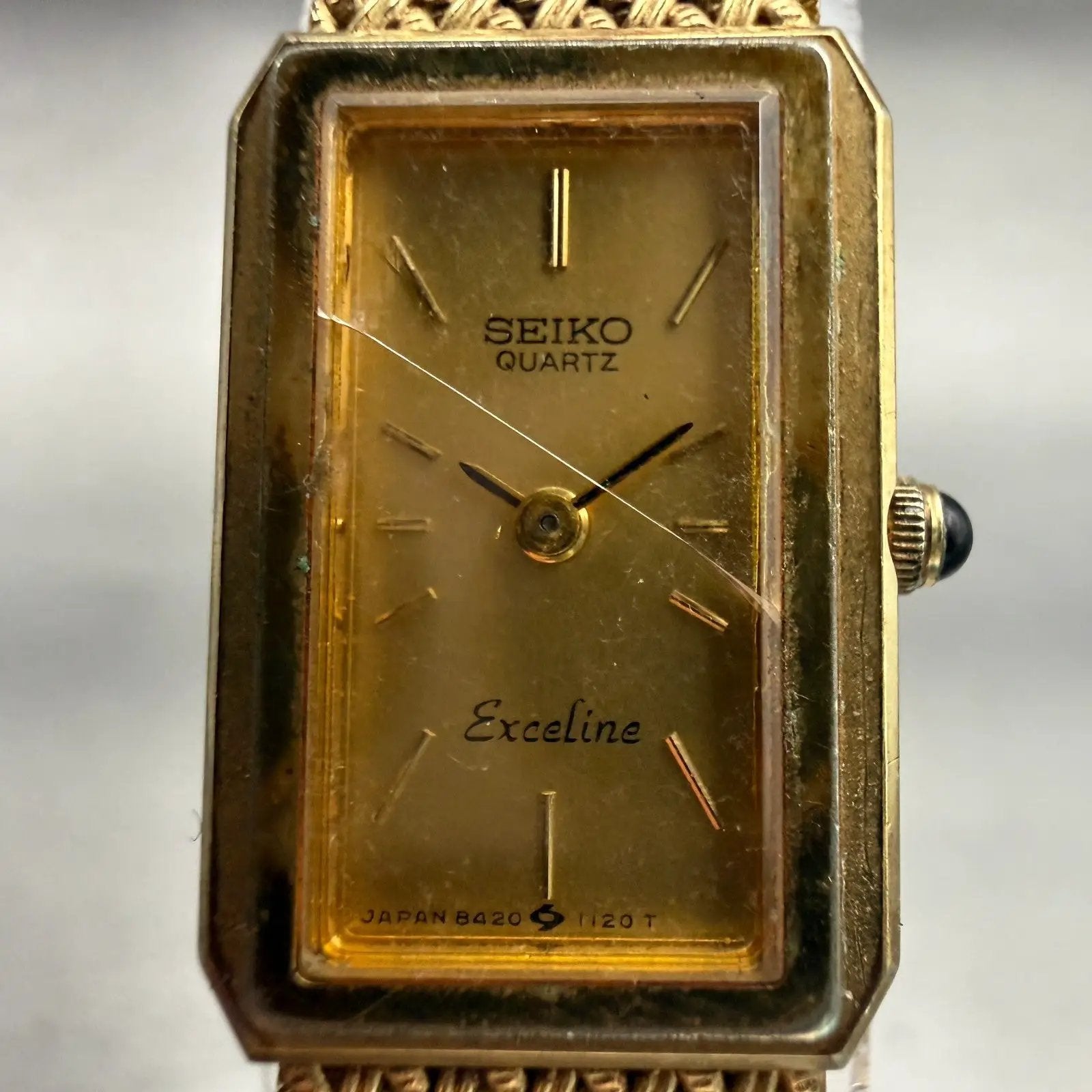 Seiko Exceline Watch Women 14mm Gold Dial Gold Tone Rectangle 8420-6540 New Batt1