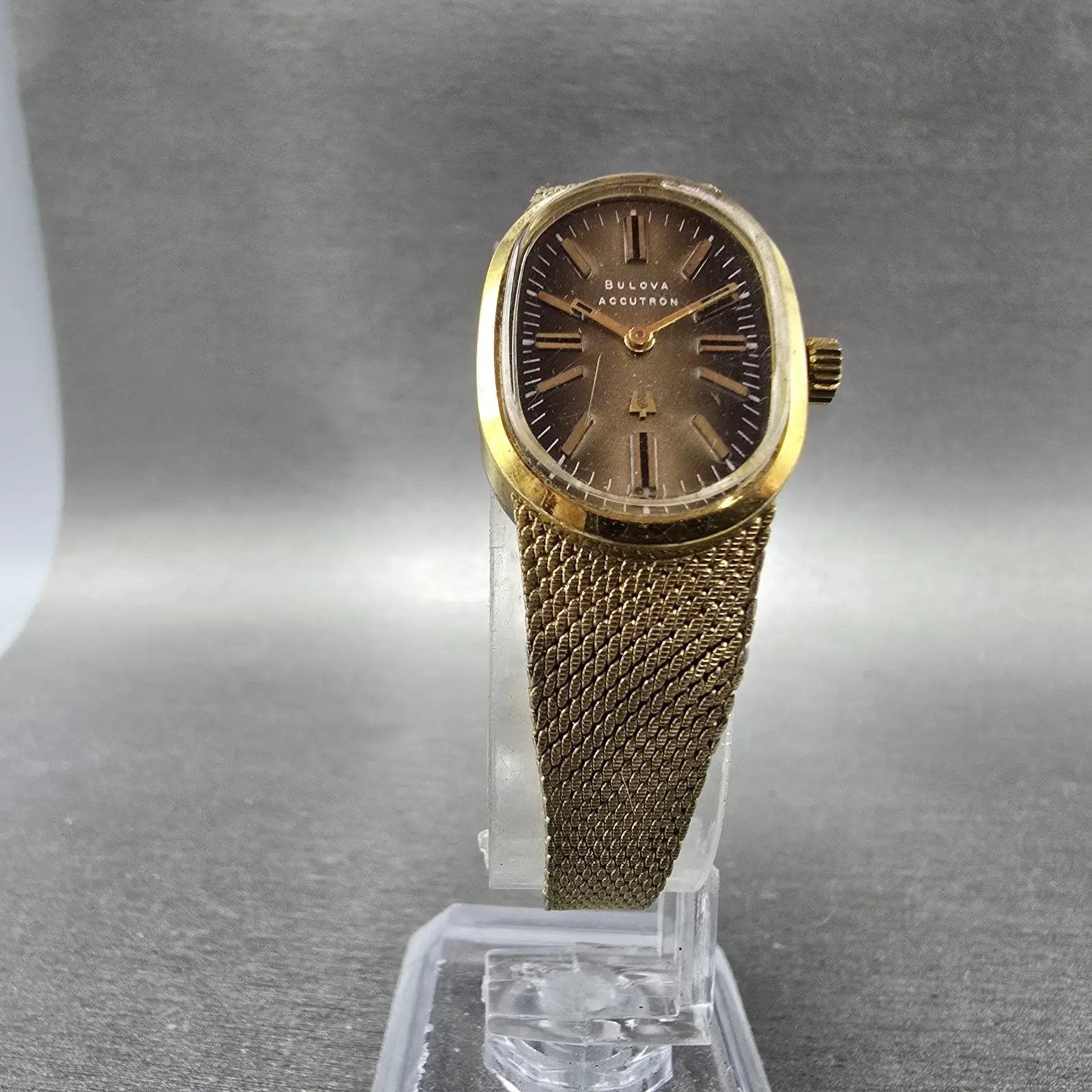 48591772