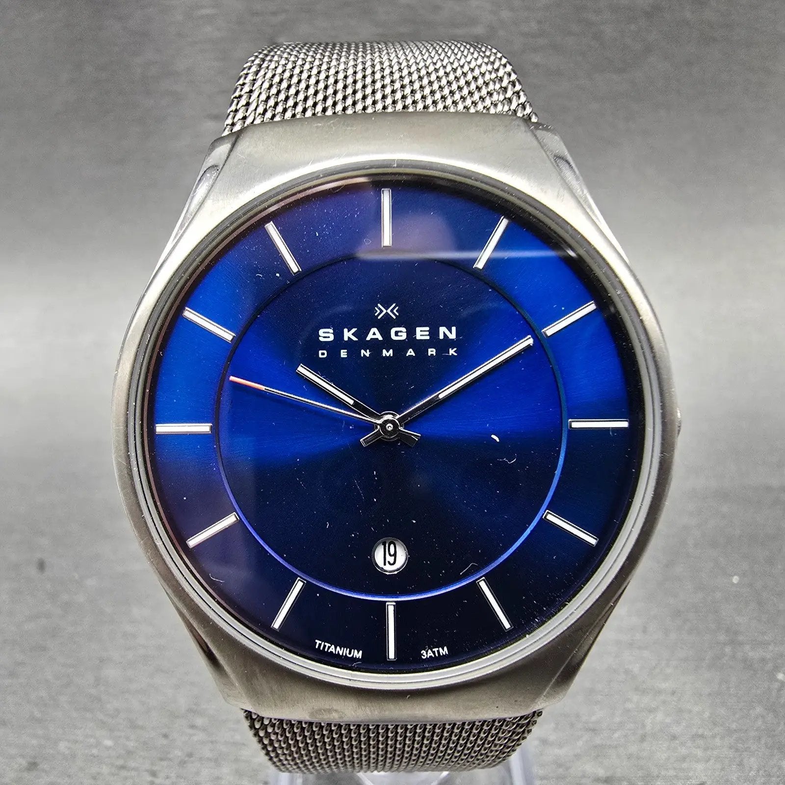 Skagen Watch Men 39mm Blue Dial Silver Tone Date Round 956XLTTM PARTS0