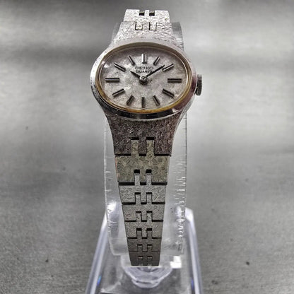 Seiko Watch Women 18mm Silver Dial Silver Tone Oval 1400-7389 Manual Wind Works5
