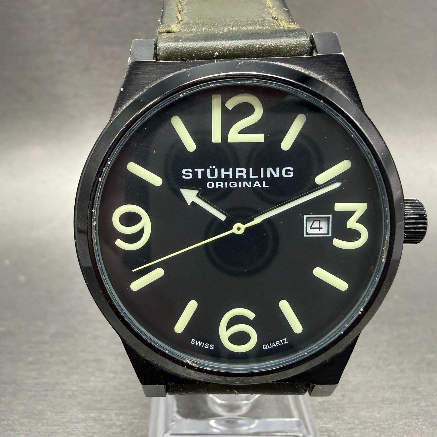 Stührling Osprey Watch Men 42mm Black Dial Black Tone Date Round New Battery0