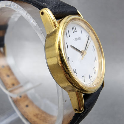 Seiko Watch Women 22mm White Dial Gold Tone Round 2P210A20 New battery VTG4