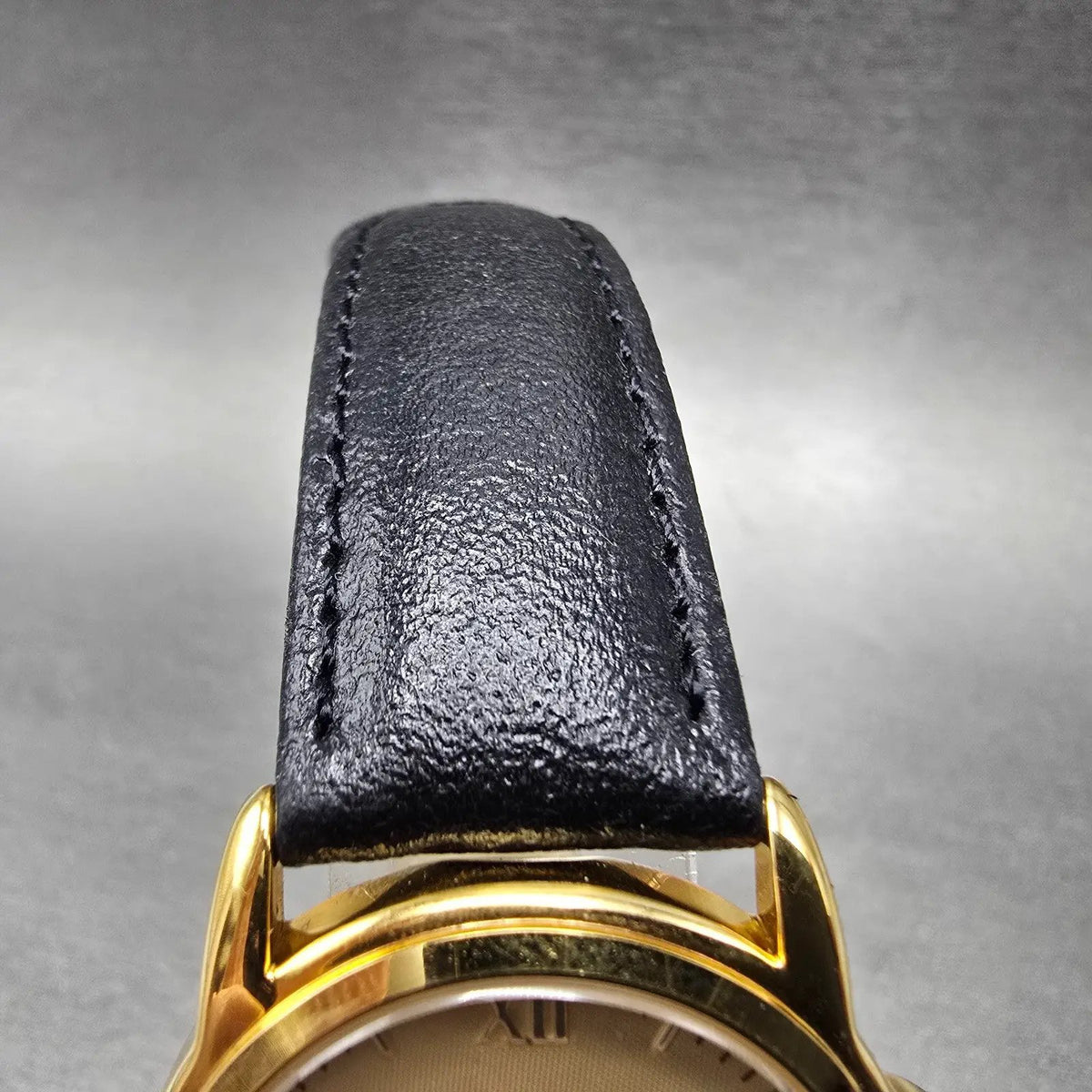 Tourneau Watch Women 30mm Gold Dial Gold Pegasus Round Leather New Battery4