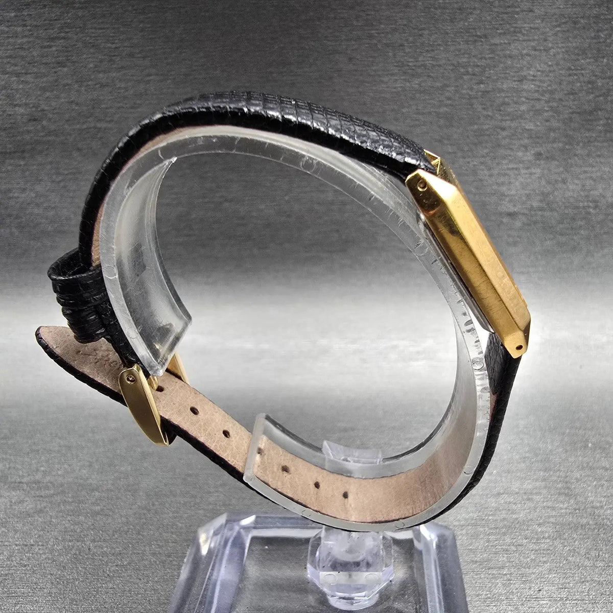 Seiko Tank Watch Women 18mm Black Dial Gold Rectangle V401-5670 New Battery8