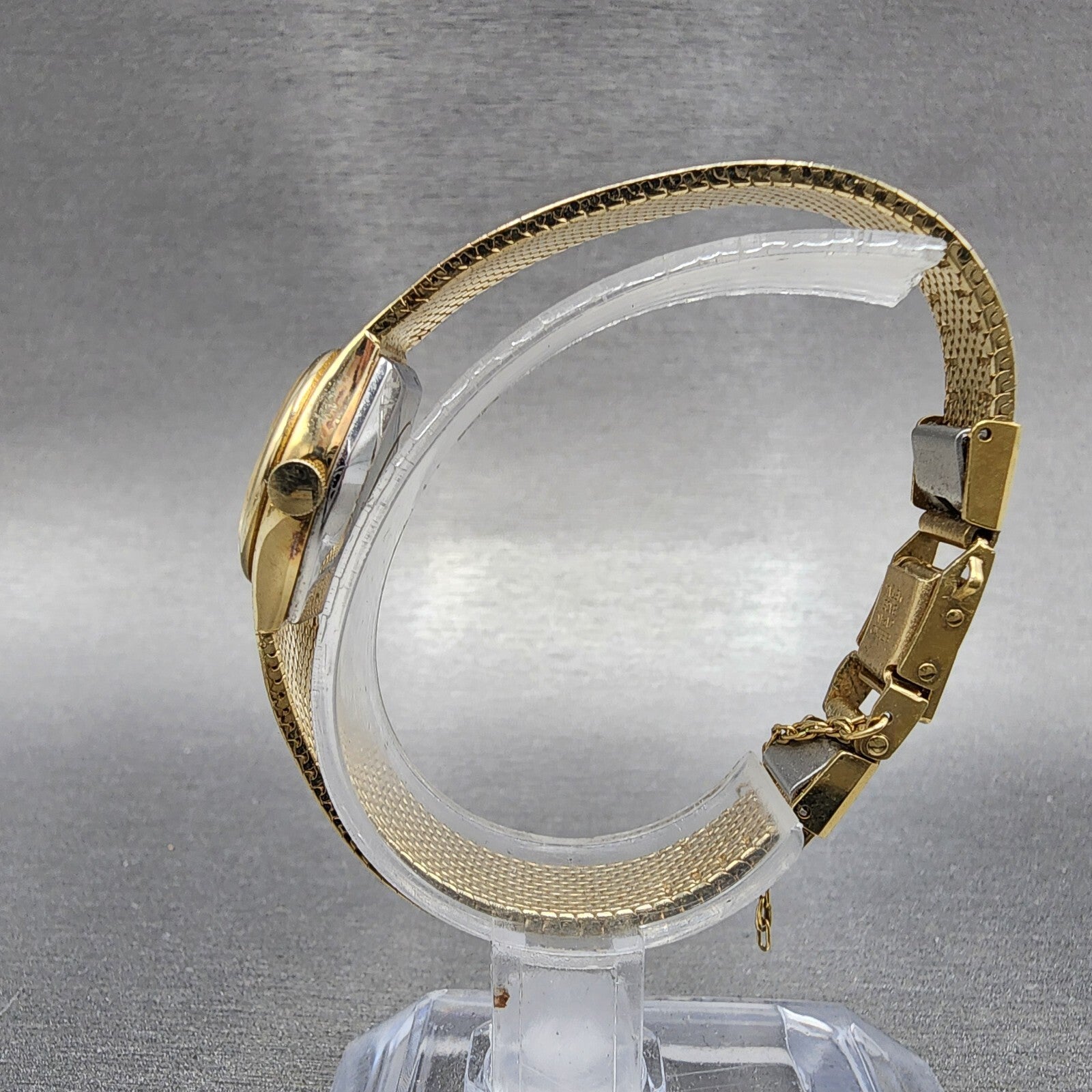 Seiko Watch Women 19mm Cream Dial Gold Tone Round 160079 New Battery VTG6
