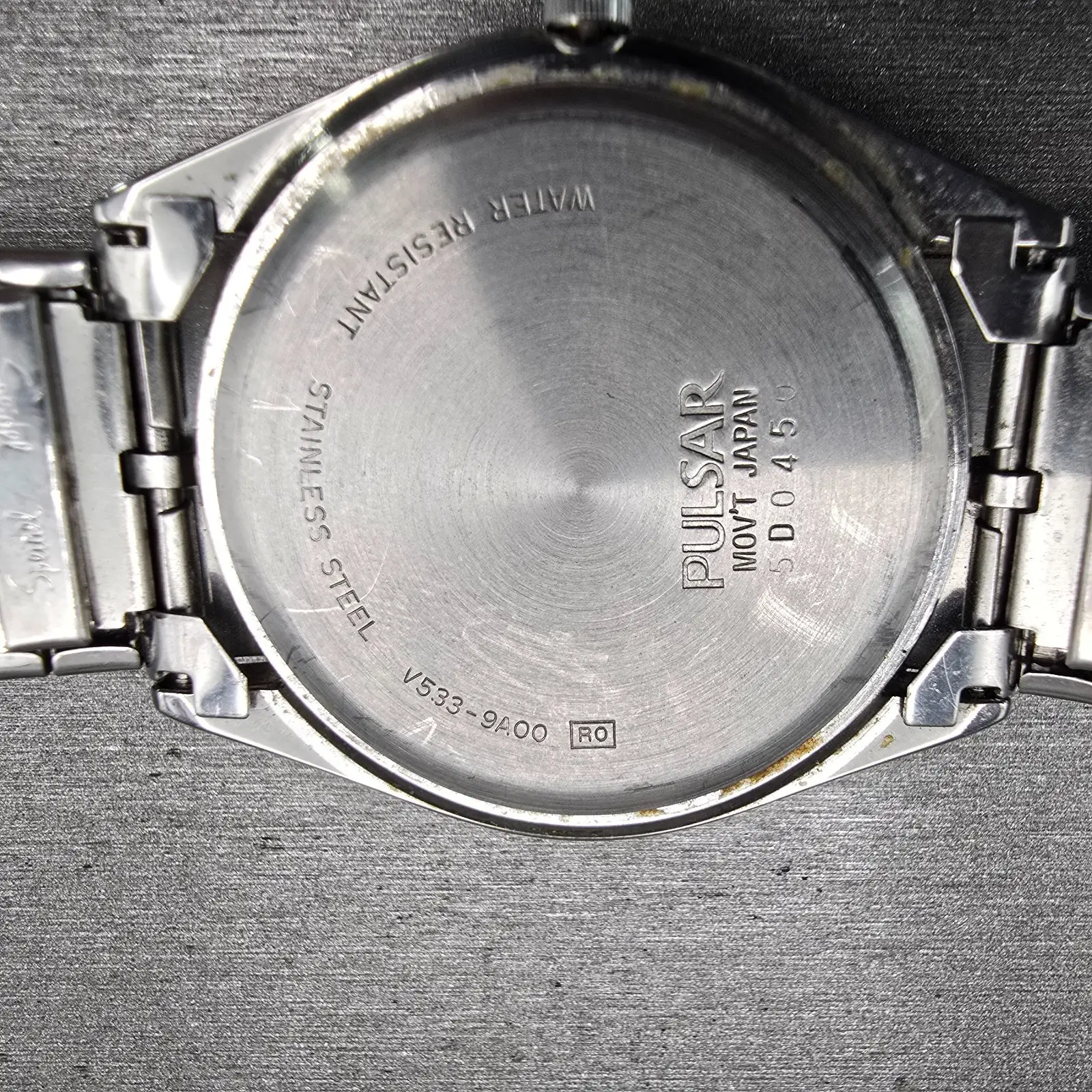 Seiko Pulsar Watch Men 36mm Silver Dial Silver Tone Daydate V533-9A00 New Batt10