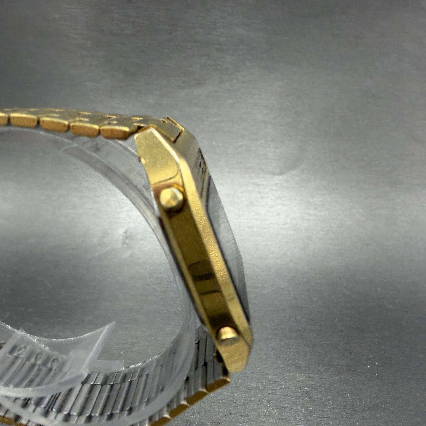 Seiko Pulsar Digital Watch Men 31mm Gold Tone Alarm Chrono Y486-4030 PARTS VTG4