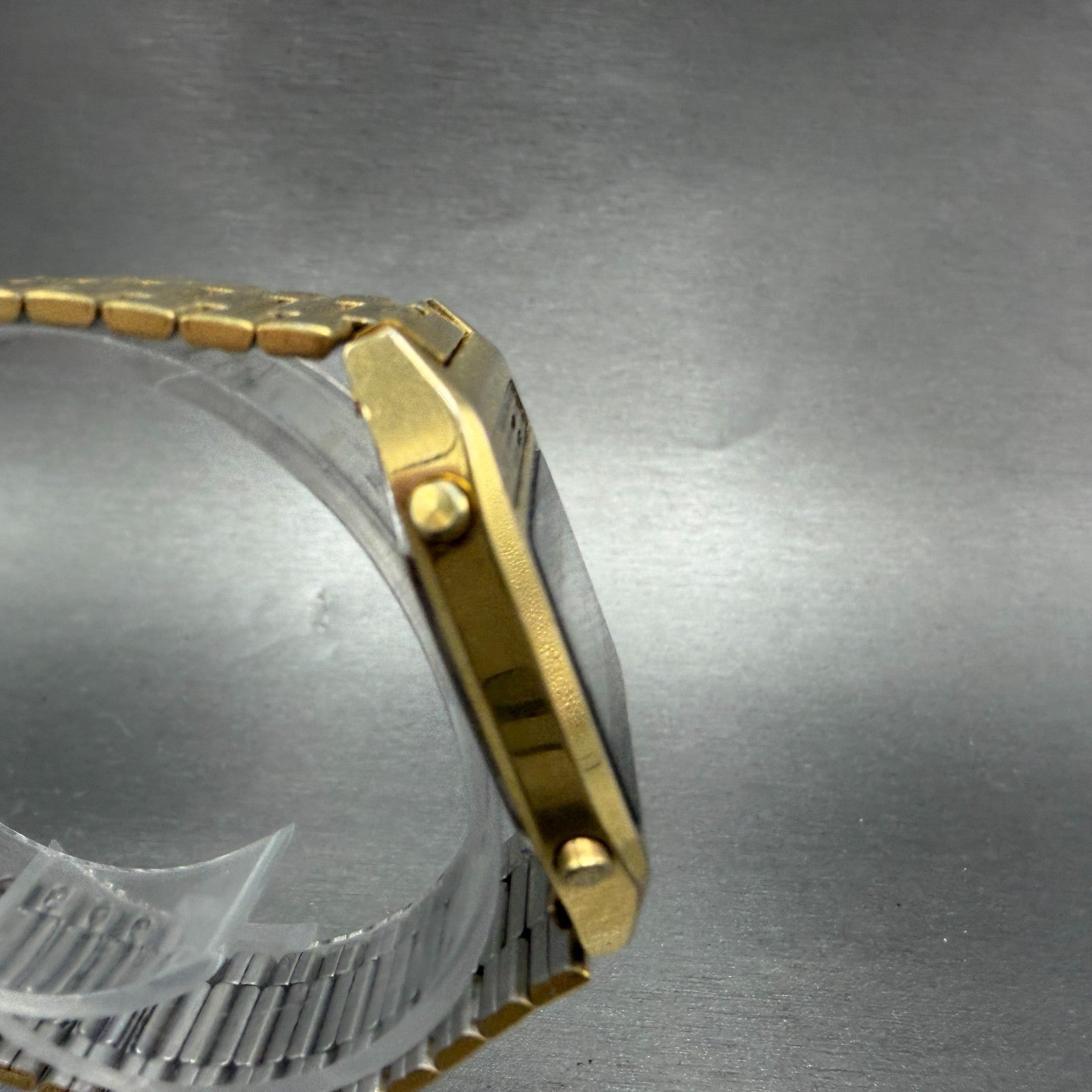 Seiko Pulsar Digital Watch Men 31mm Gold Tone Alarm Chrono Y486-4030 PARTS VTG4