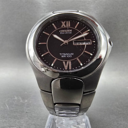 Citizen Eco-Drive Watch Men 36mm Black Dial Titanium Daydate E100-K18434 Runs5