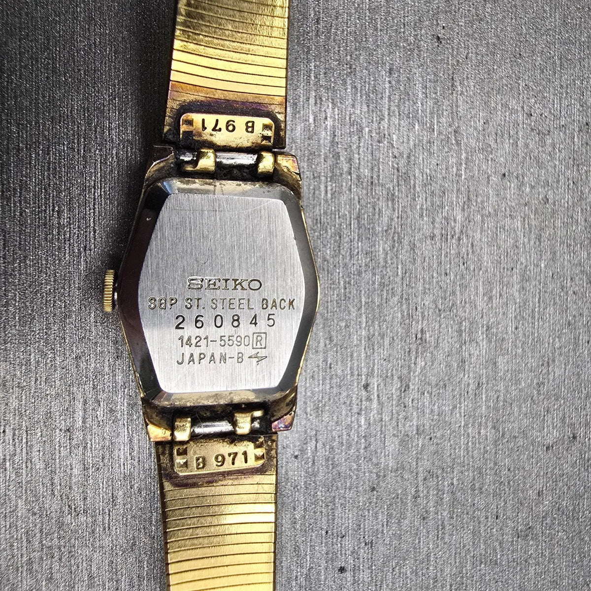 Seiko Watch Women 17mm Gold Dial Gold Tone Hexagon 1421-5590 New Battery Vintage10