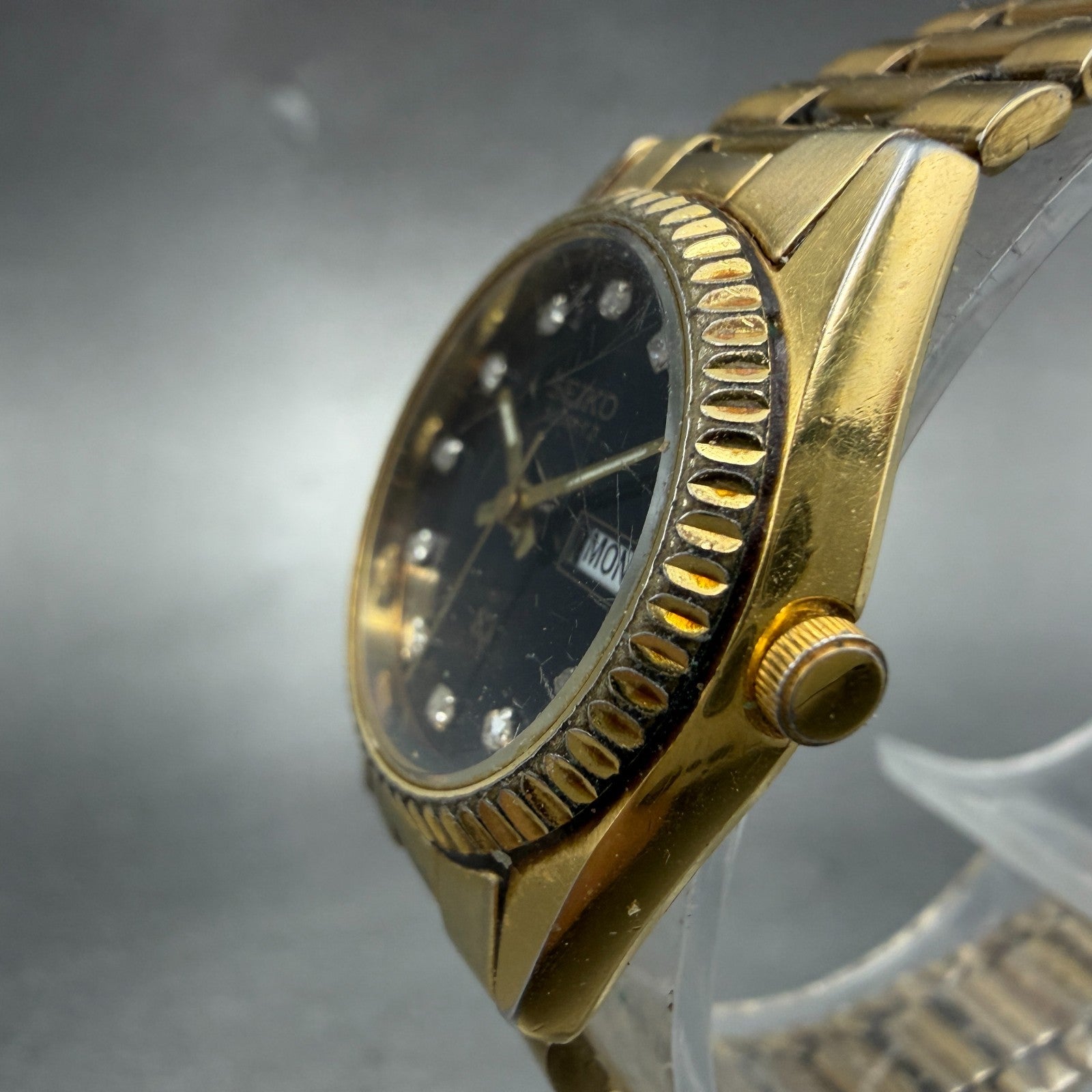 Seiko SQ Watch Women 24mm Black Dial Gold Tone Daydate READ!!!! 3E23-0A60 NewBat2