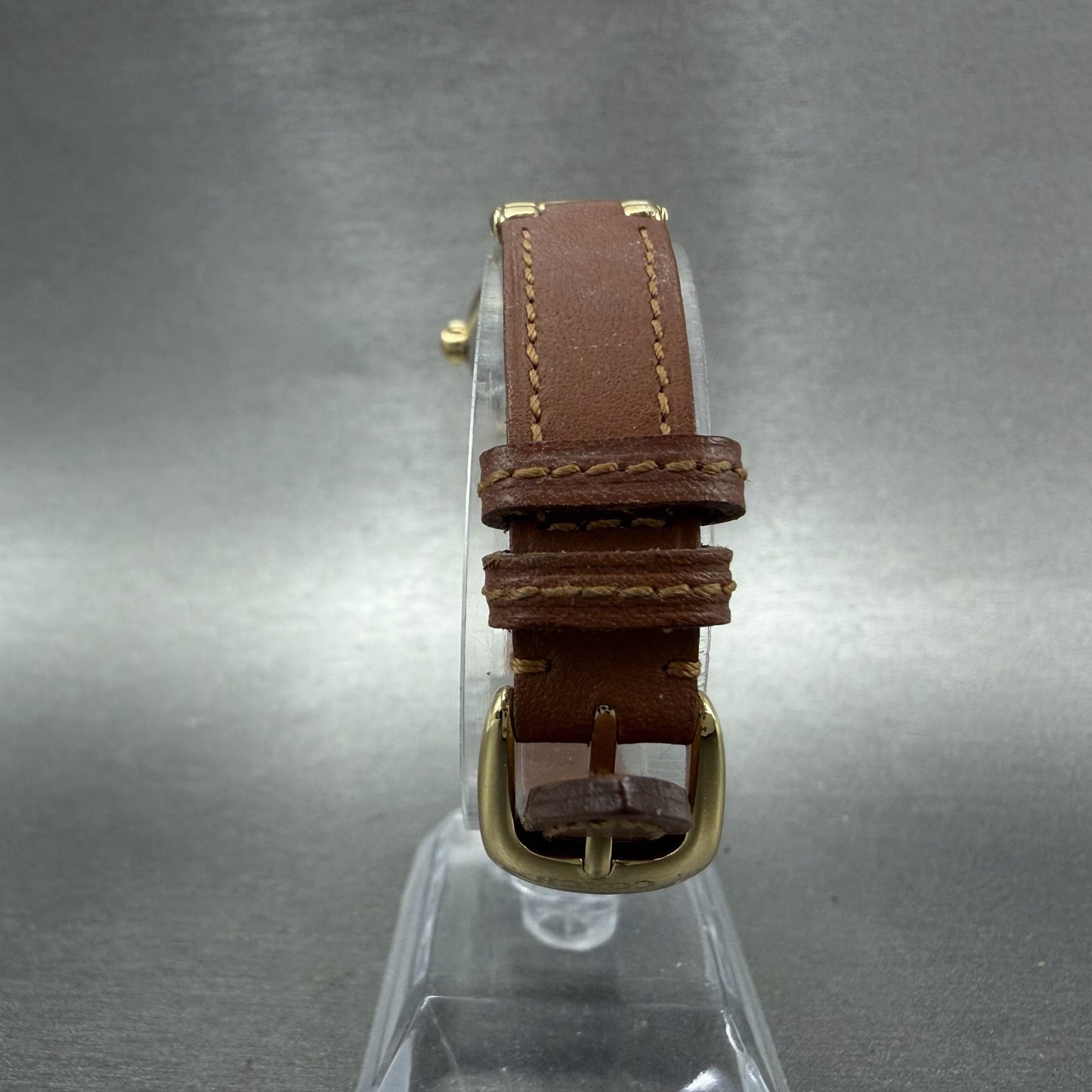 Coach Watch Women 22mm White Dial Gold Tone Round Leather W006 New Battery7