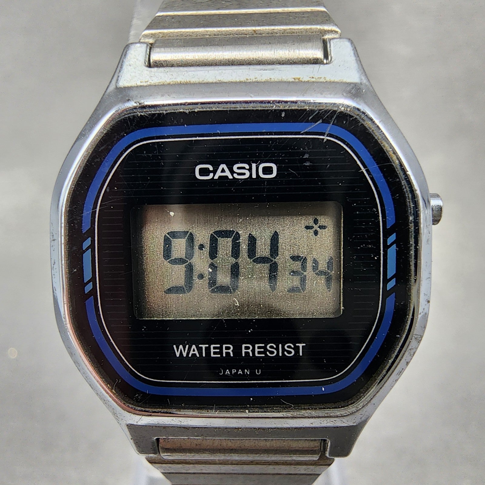 Casio L500 Watch Women 23mm Digital LCD Silver Tone Round Bracelet New Battery1