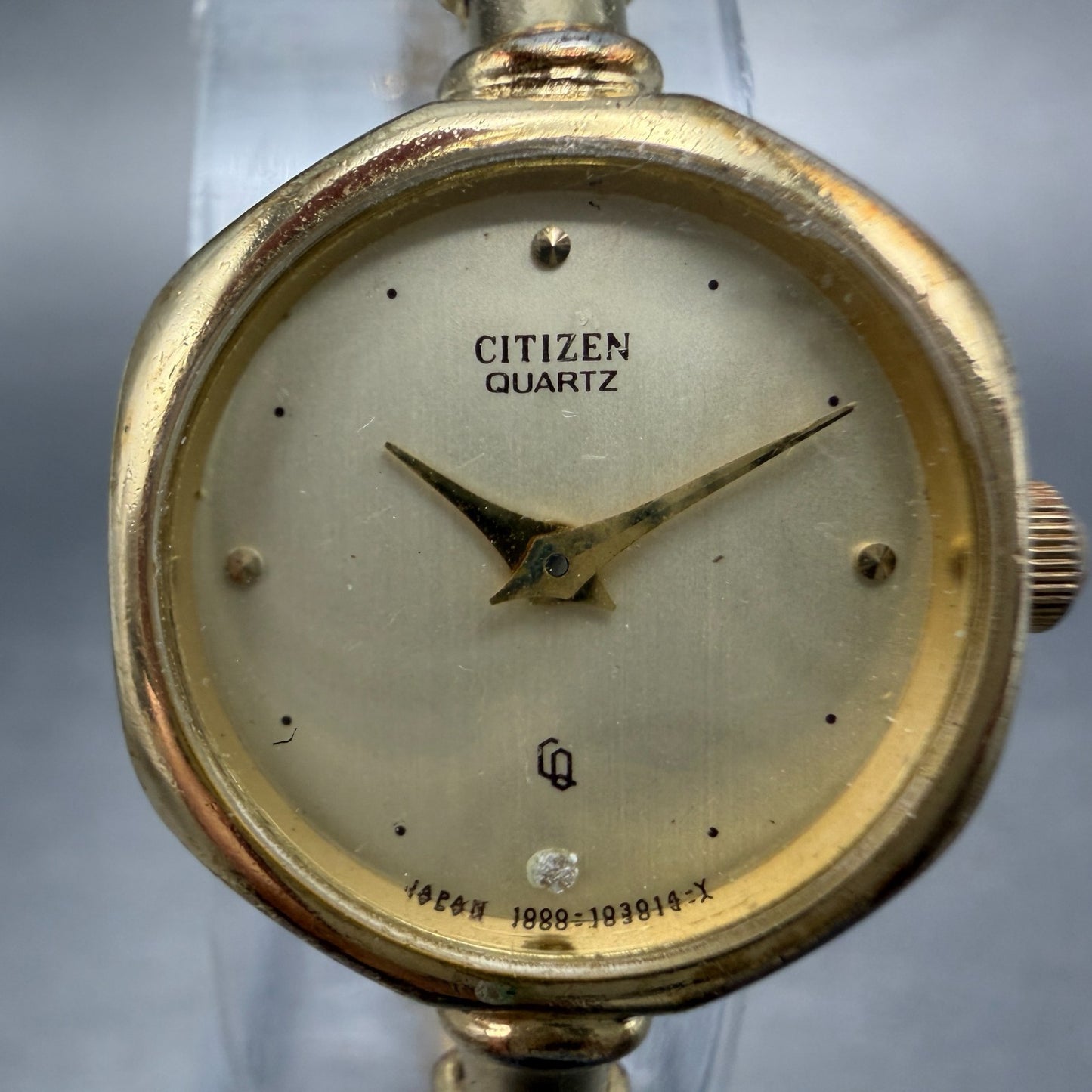 Citizen CQ Watch Women 20mm Champagne Dial Gold Tone Round 4-102568 New Battery1