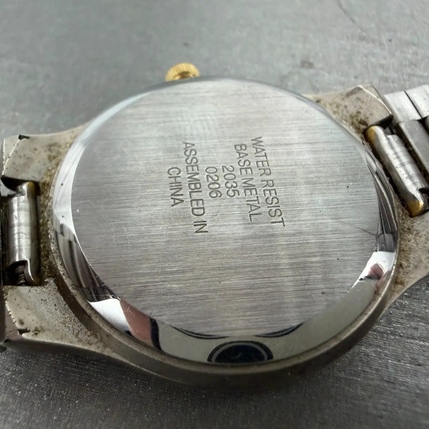48009735