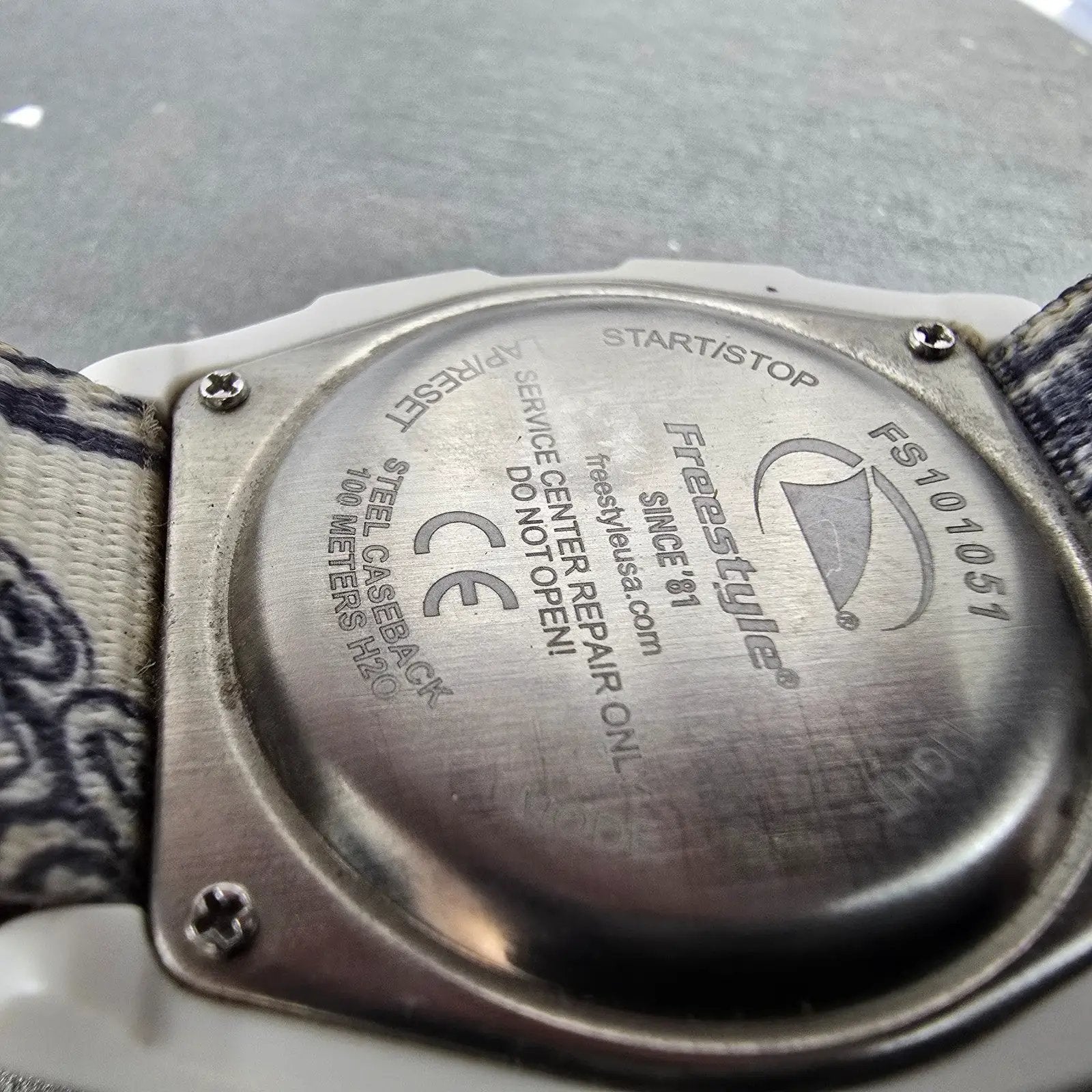 Freestyle Shark Watch Men 38mm White Blue Octopus Alarm Chrono Daydate New Batt9