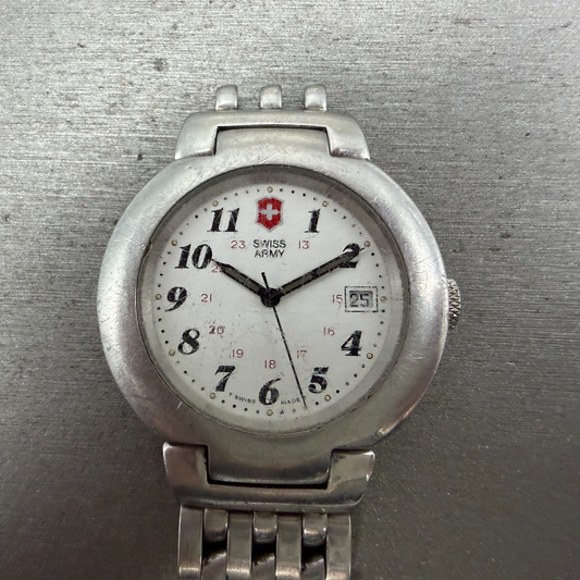 Victorinox Swiss Army Calvary Watch Men 39mm White Dial Silver Tone Date PARTS R0