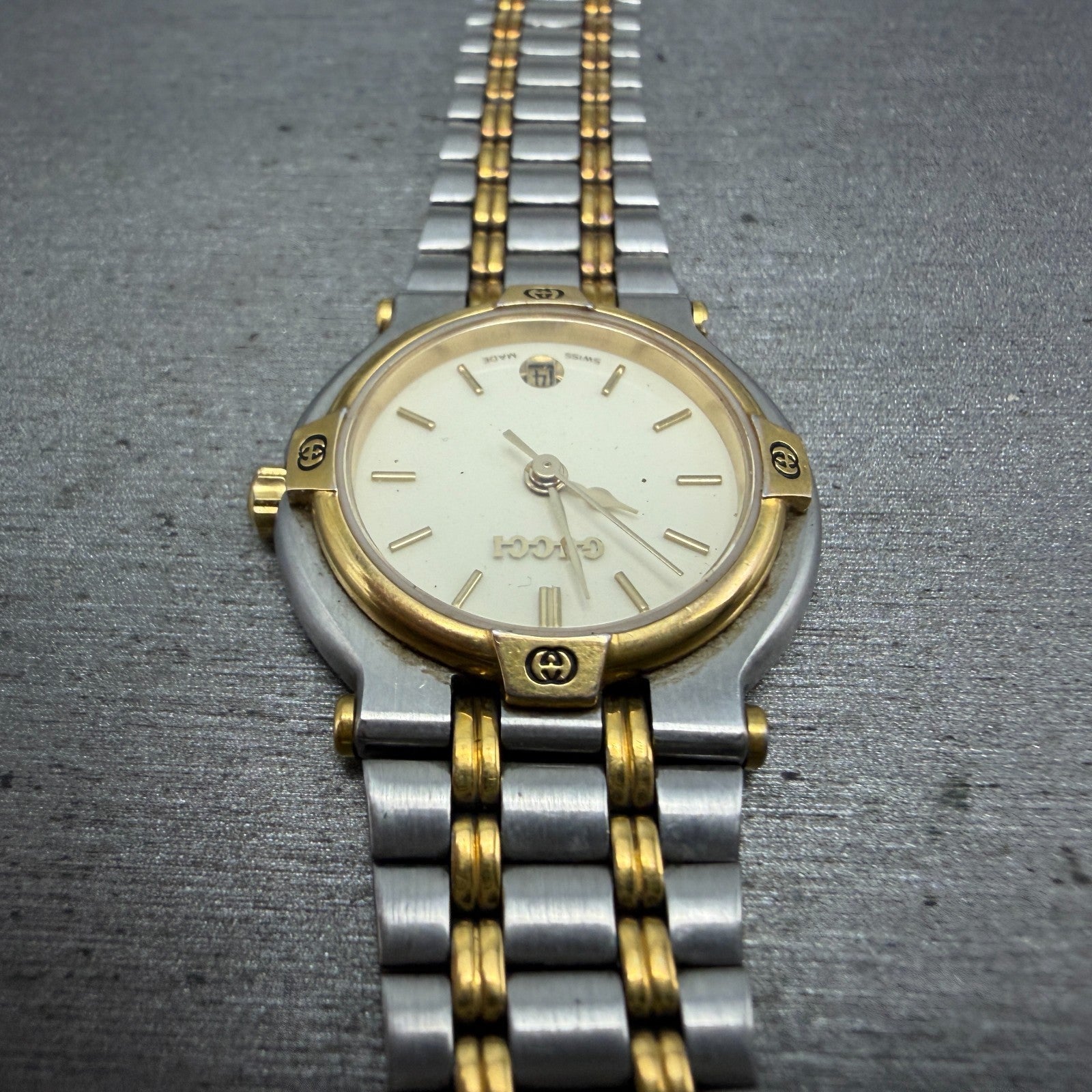 Gucci 9000L Watch Women 25mm Cream Dial Two Tone Date Round NO CASEBACK PARTS5
