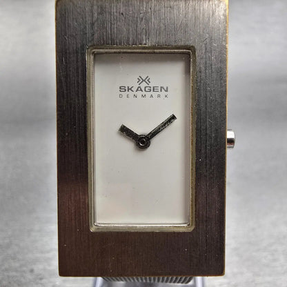 Skagen Denmark Watch Men 22mm White Dial Silver Tone Rectangle 1USS New Battery1