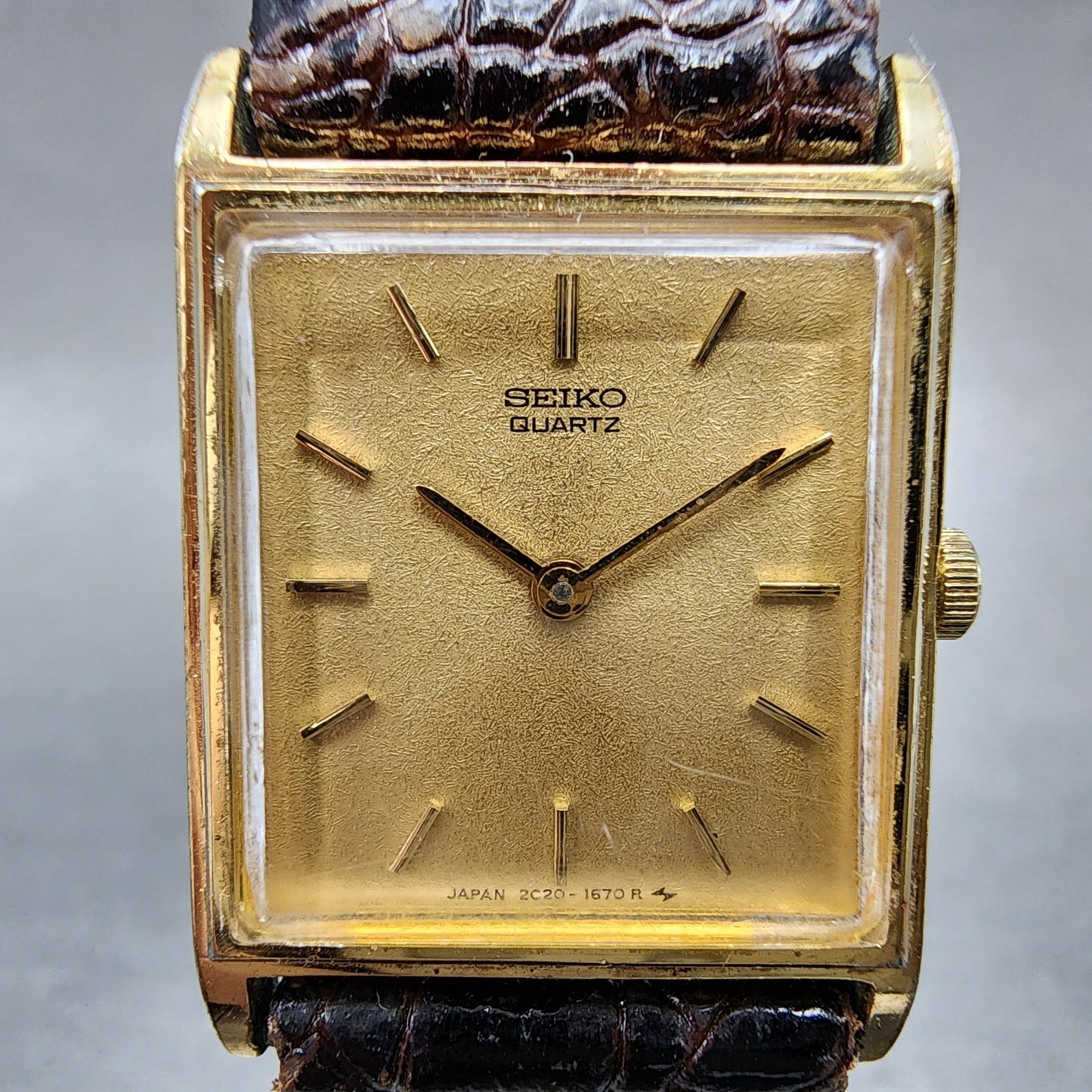 Seiko Tank Watch Women 19mm Gold Dial Gold Tone Rectangle 2C205820 New Battery1