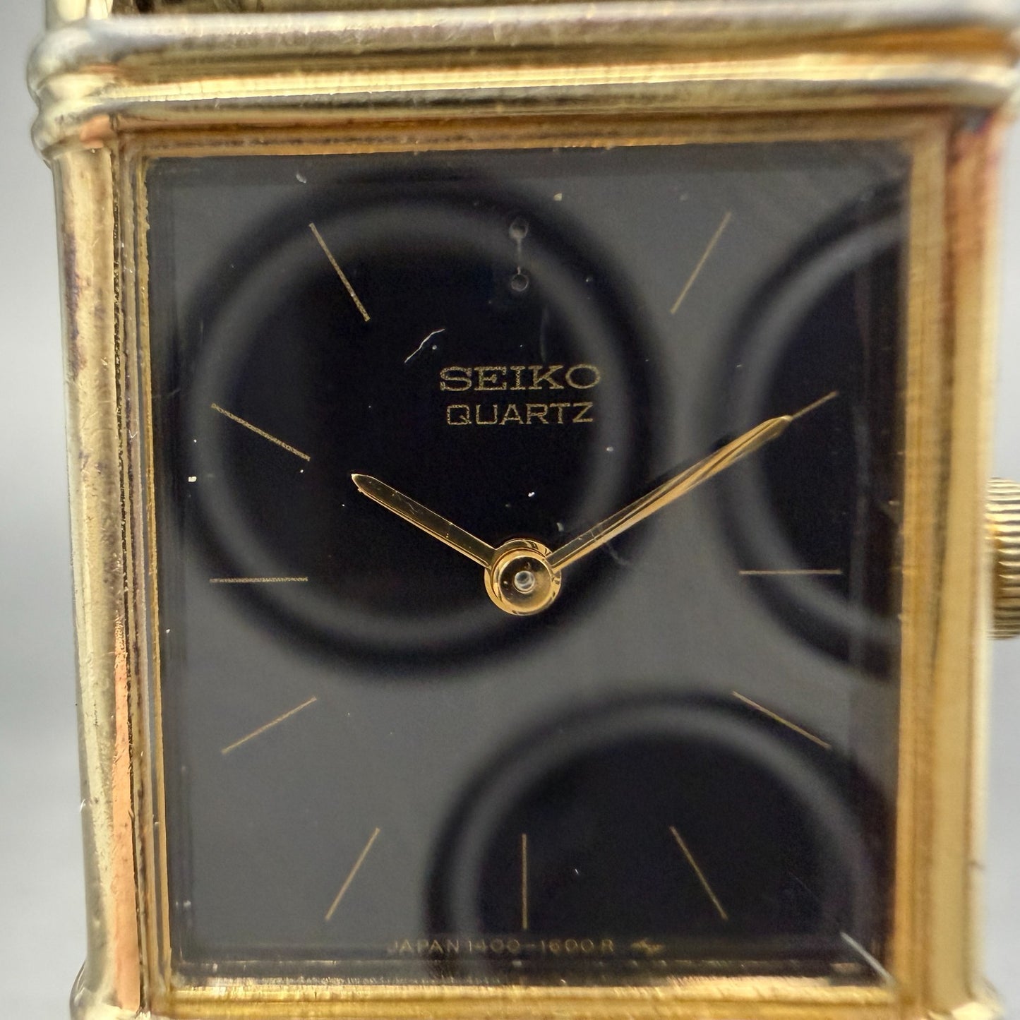 Seiko Tank Watch Women 19mm Black Dial Gold Tone Rectangle 1400-524F New Battery1