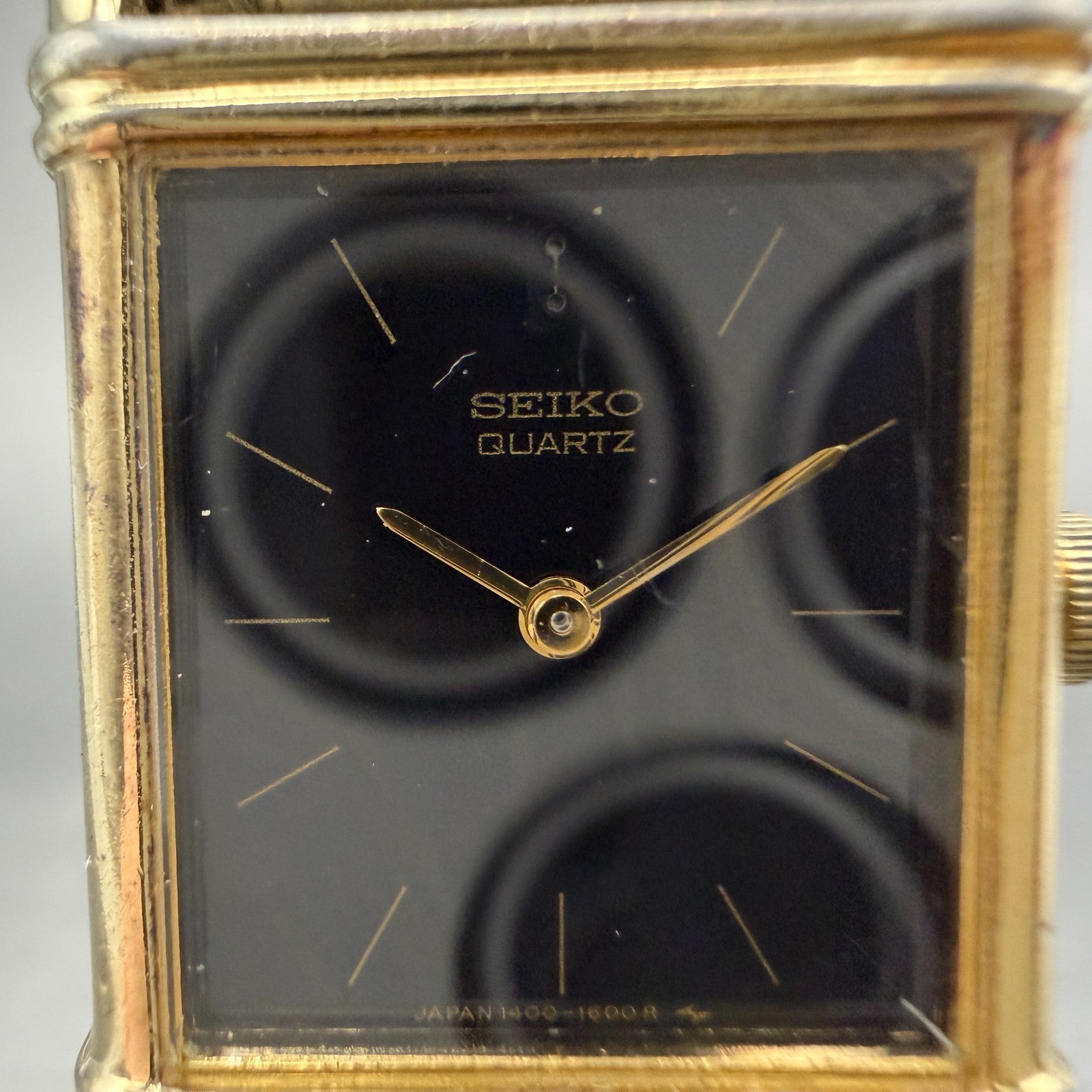 Seiko Tank Watch Women 19mm Black Dial Gold Tone Rectangle 1400-524F New Battery1