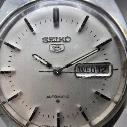 Seiko 5 Automatic Watch Men 37mm Silver Dial Silver Tone Daydate 6309-8670 PARTS2