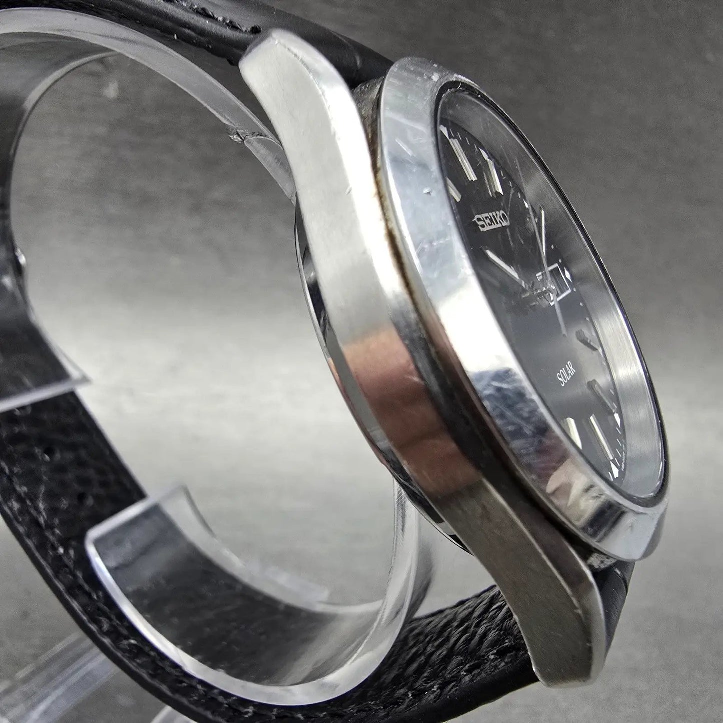 Seiko Solar Watch Men 37mm Black Dial Silver Tone Daydate Round V158-0AB0 Runs G3