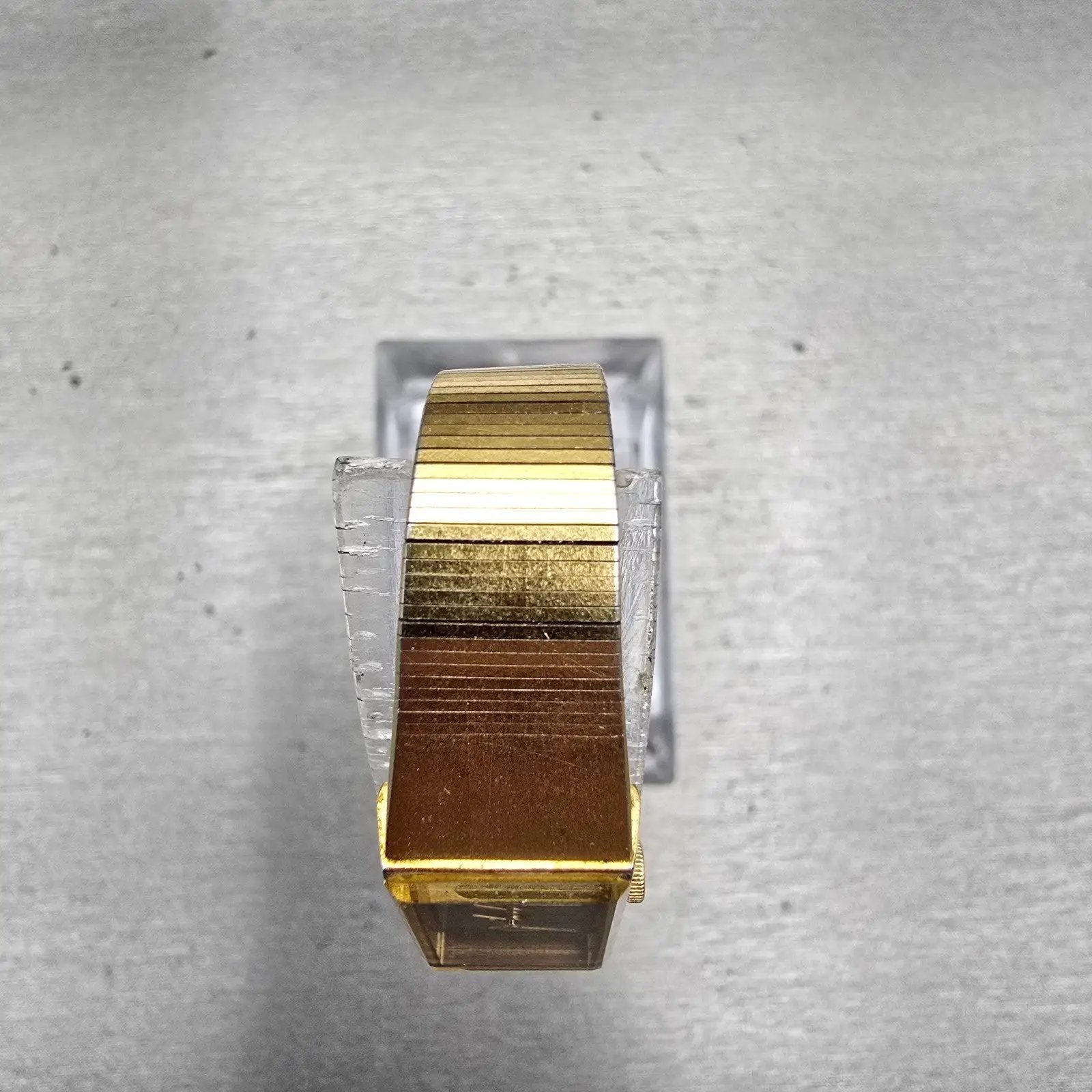 Seiko Tank Watch Women 13mm Gold Dial Gold Tone Rectangle 1320-5960 New Battery4