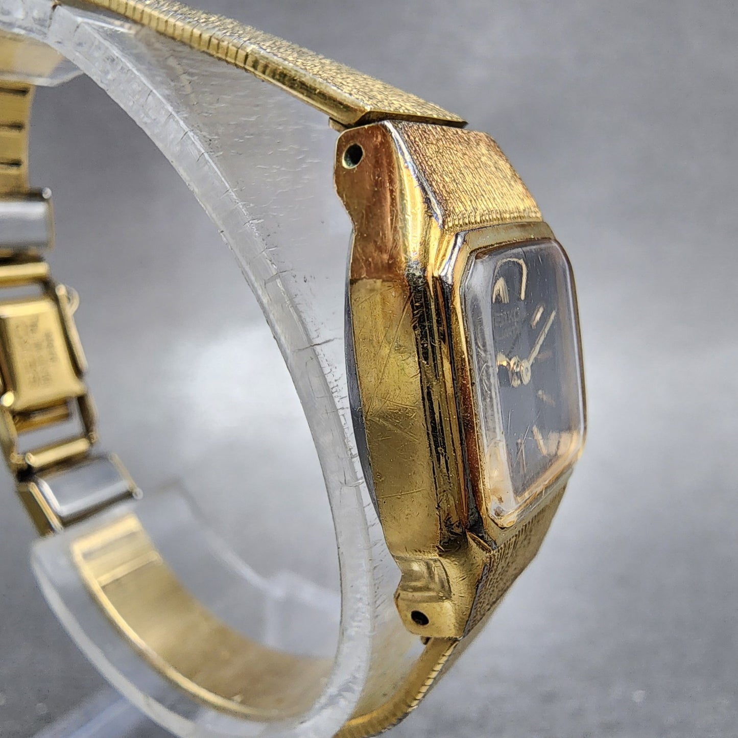Seiko Tank Watch Women 17mm Brown Dial Gold Tone Rectangle 54205019 New Battery3
