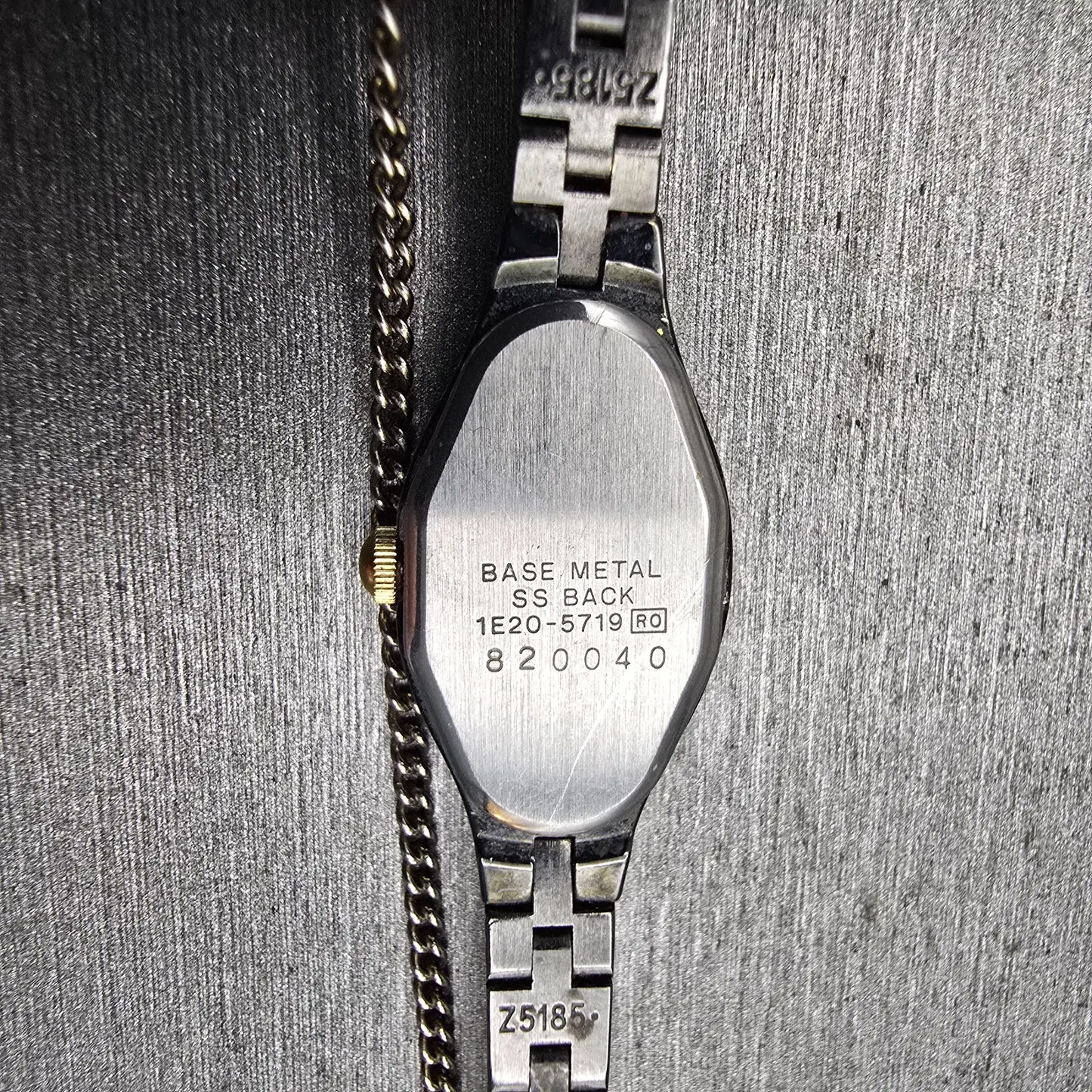 Seiko Watch Women 12mm Gray Dial Two Tone Oval 1E20-5719 New Battery Vintage AB10