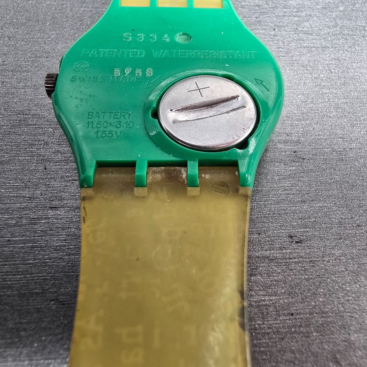 Swatch Cappuccino Watch Men 34mm White Dial Green Case Round GG121 New Battery13