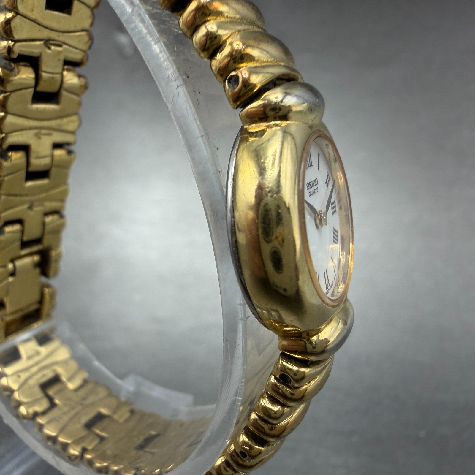 Seiko Watch Women 19mm White Dial Gold Tone Round Vinatge 4N00-0179 New Battery3
