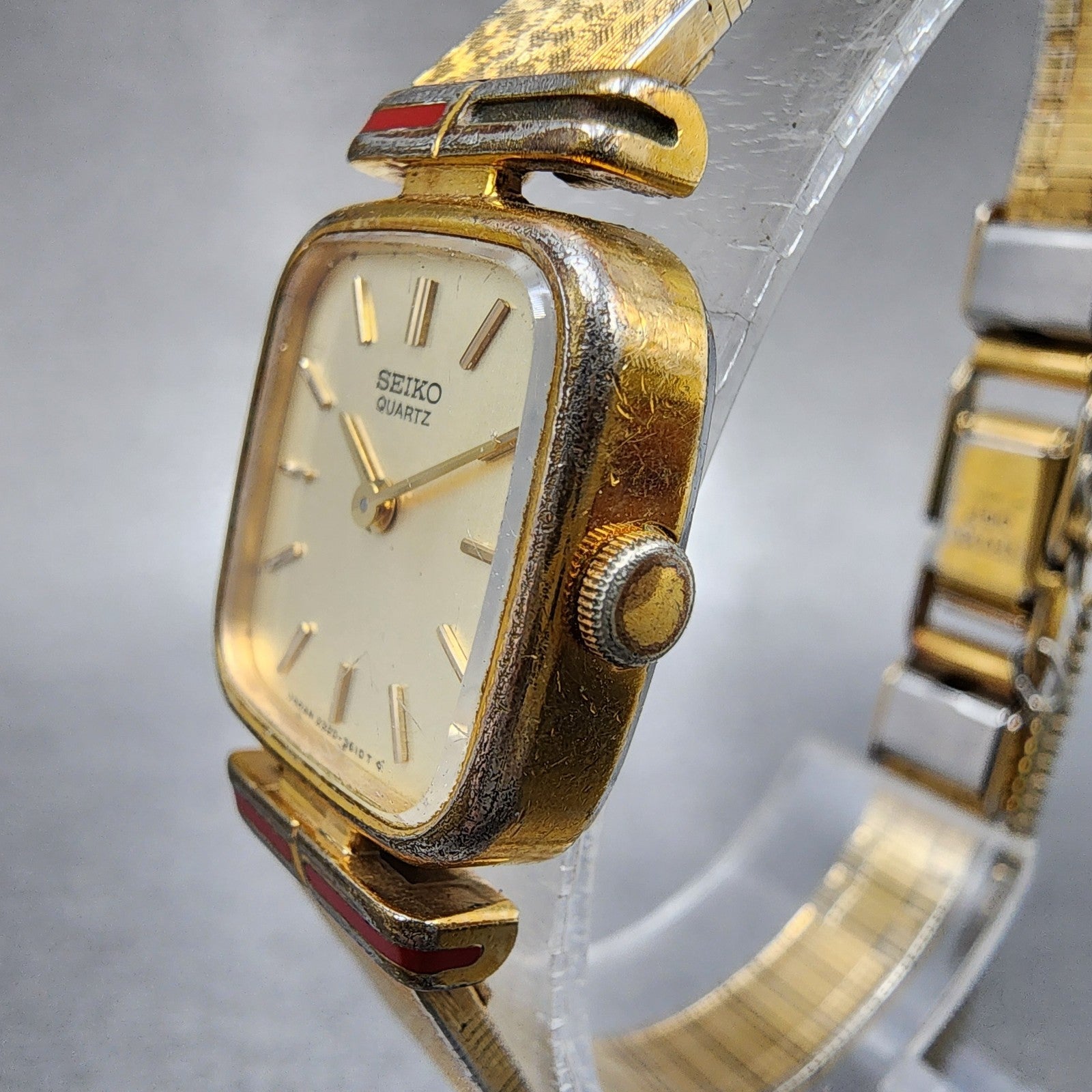 Seiko Watch Women 18mm Champagne Dial Gold Tone Rectangle 23206800 New Battery2