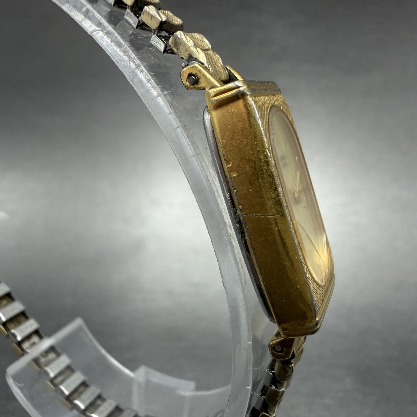 Seiko Tank Watch Women 13mm Champagne Dial Gold Tone 1320-6069 New Battery3