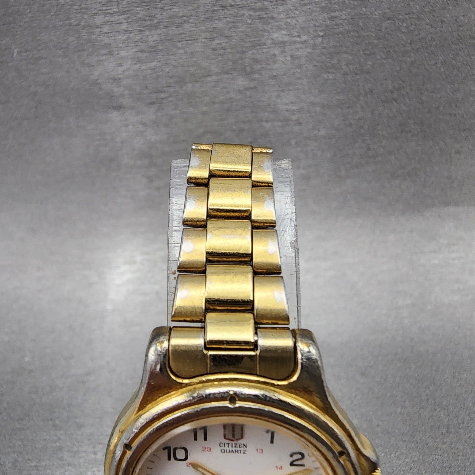 Citizen Watch Women 27mm White Dial Gold Tone Date 6010S37668 New Battery ABC124