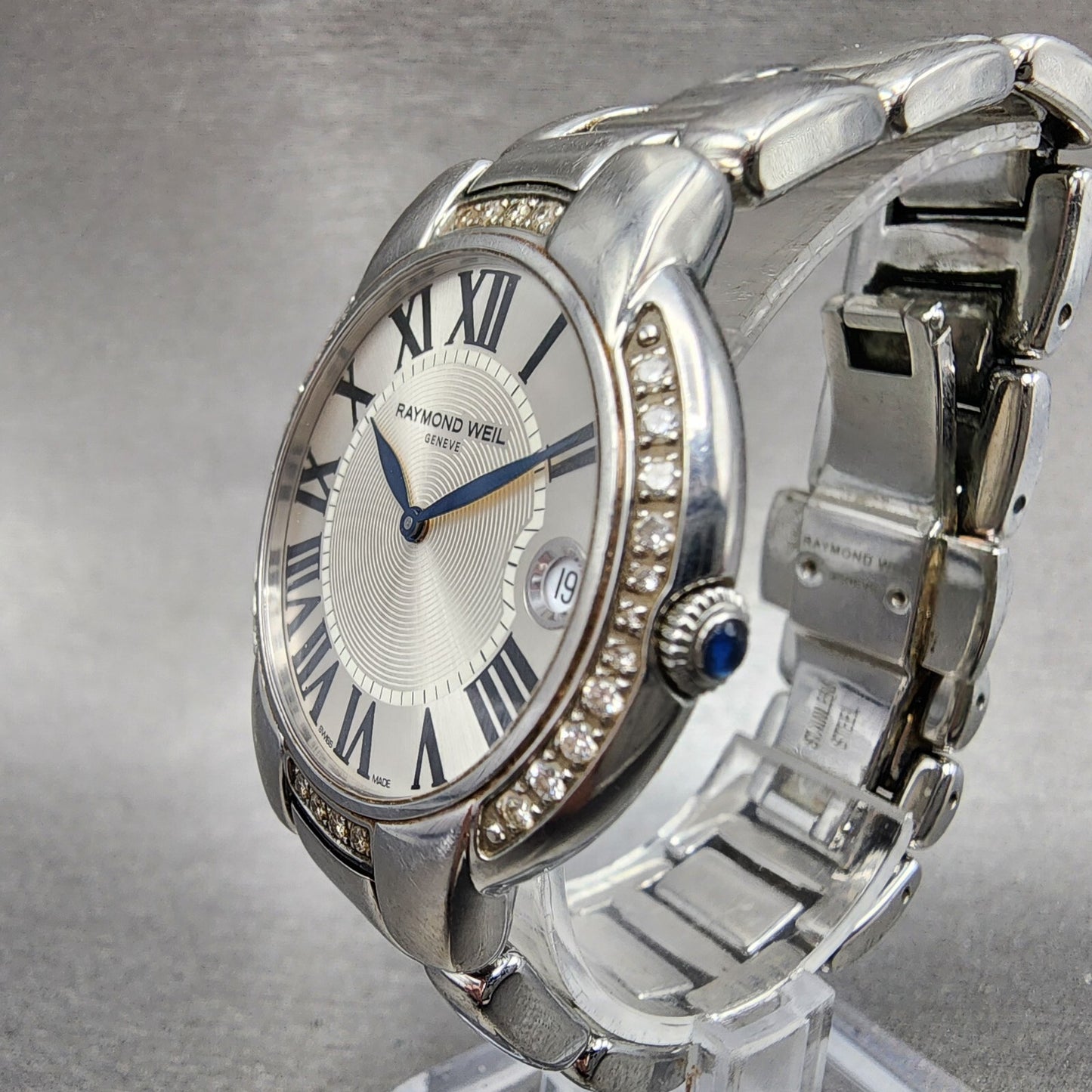 Raymond Weil Jasmine Watch Women 35mm White Dial Steel Diamond Bezel Date Works2