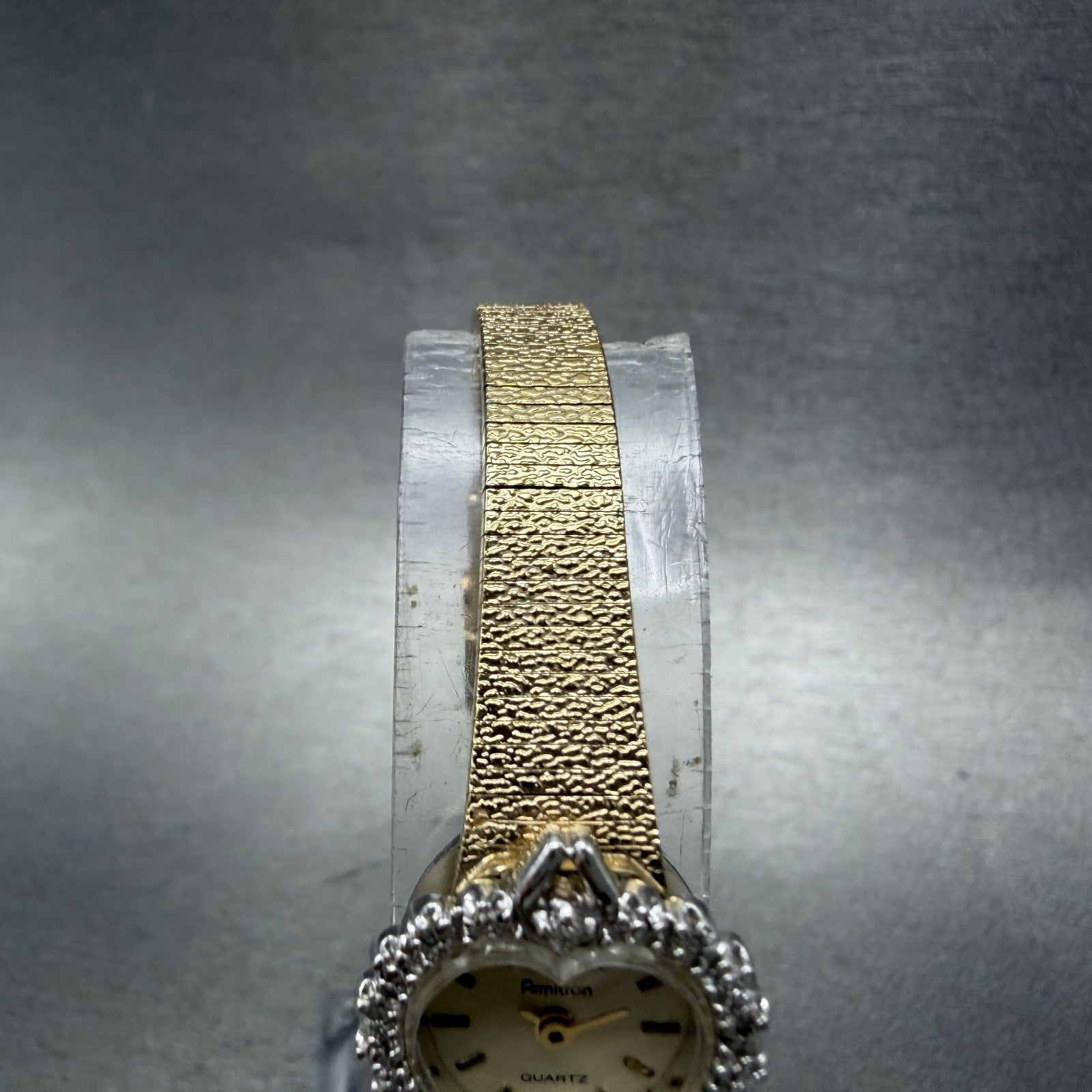 Armitron Heart Watch Women 15mm Cream Dial Gold Tone New Battery Vintage4