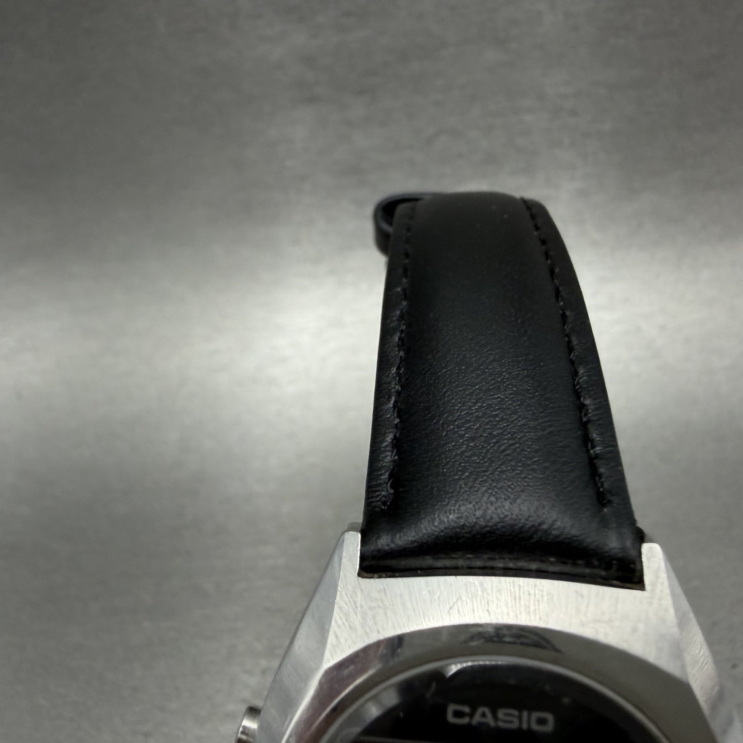 Casio 31QR20 Watch Men 34mm Digital Silver Tone Daydate Round New battery VTG4