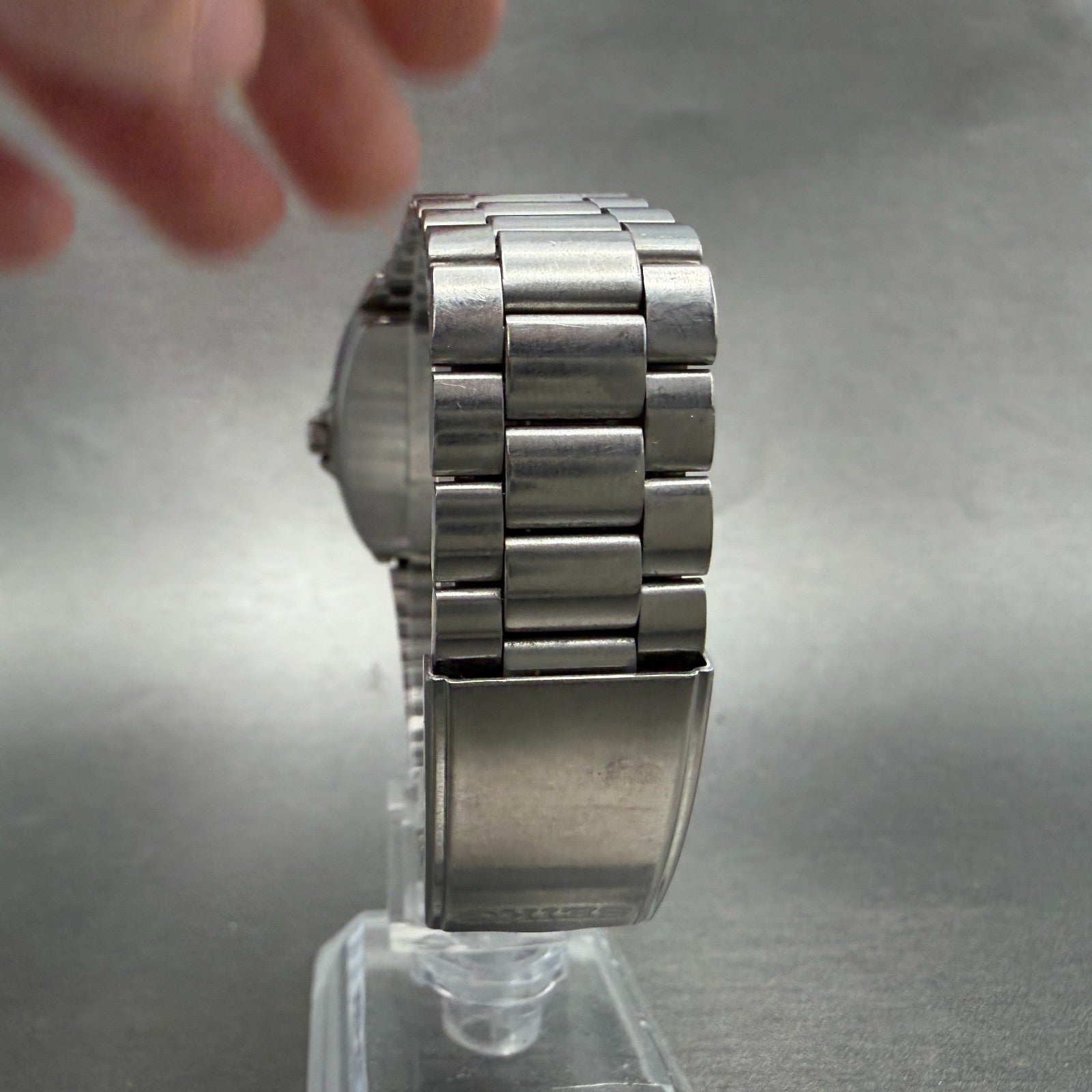 Seiko Spirit Watch Men 32mm Silver Dial Silver Tone Daydate 7N43-5040 PARTS VTG8
