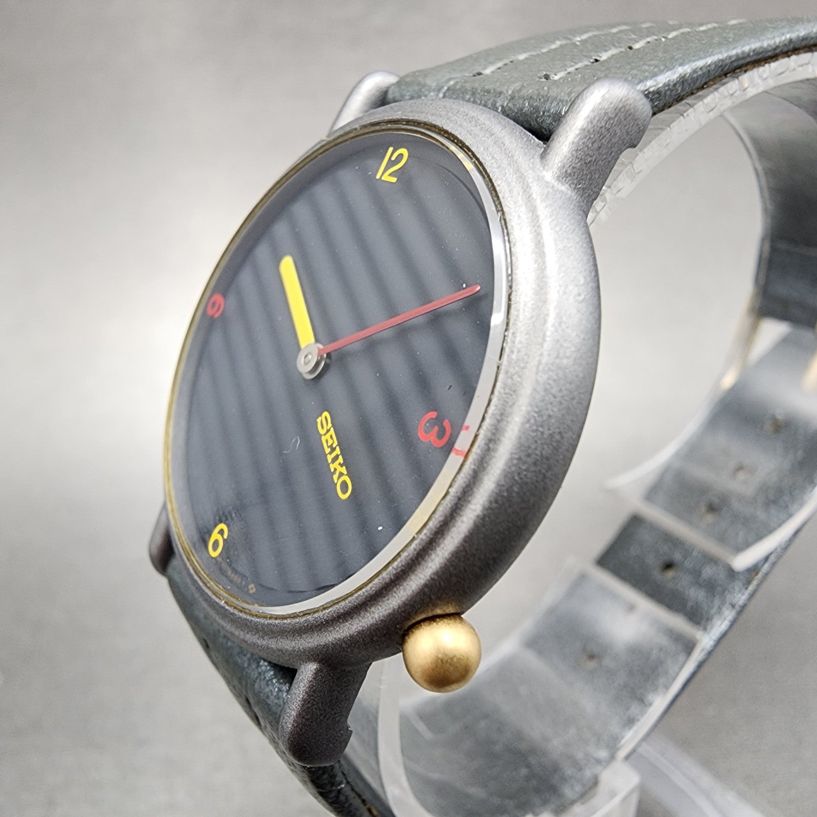 Seiko Watch Men 32mm Gray Dial Gray Tone 5p306a6h New Battery NOS2