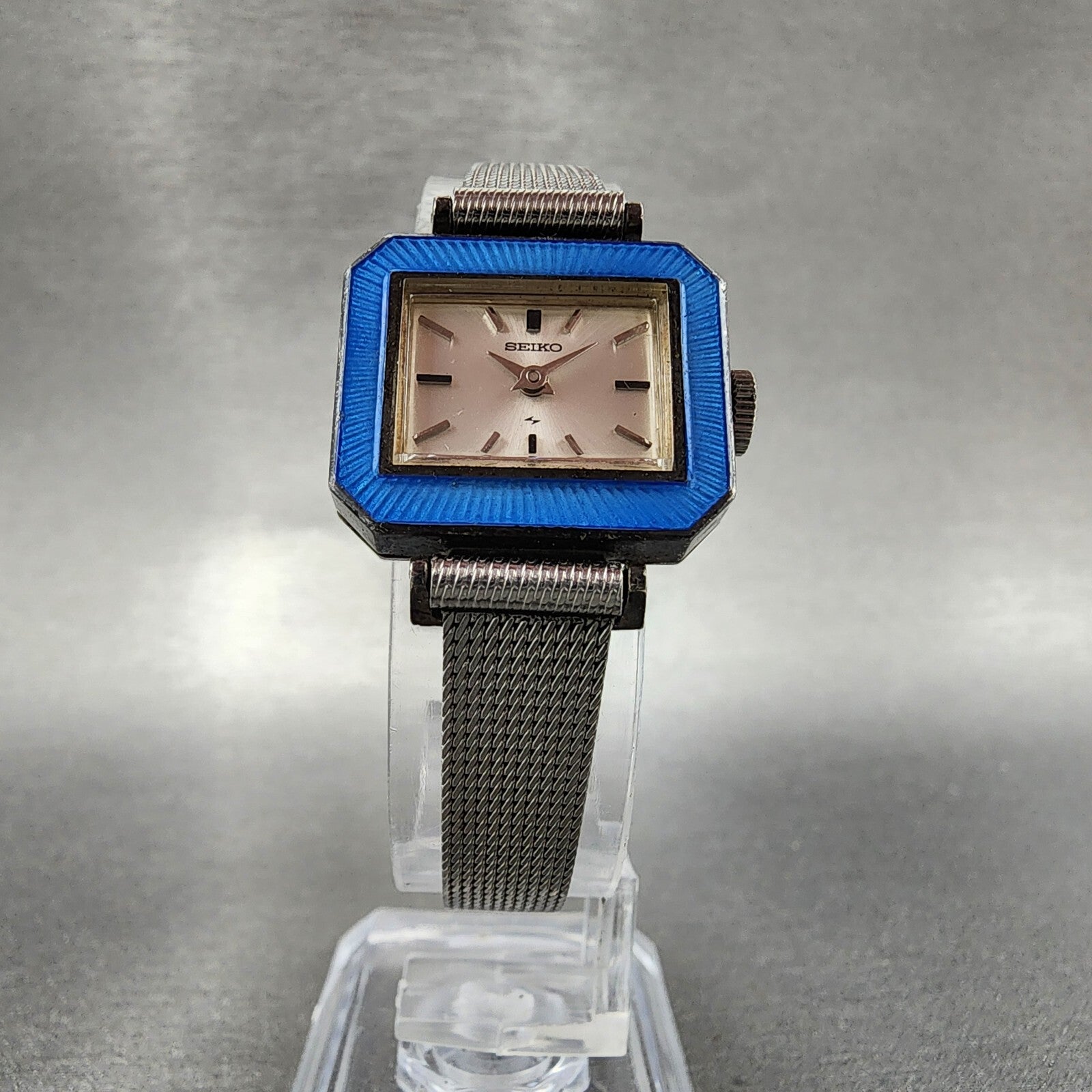 VTG Seiko Watch Women 22mm Silver Dial Blue bezel Silver Case Octagon Runs5