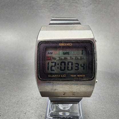 Seiko Digital Watch Men 34mm LCD Silver Tone Rectangle M1544019 PARTS0