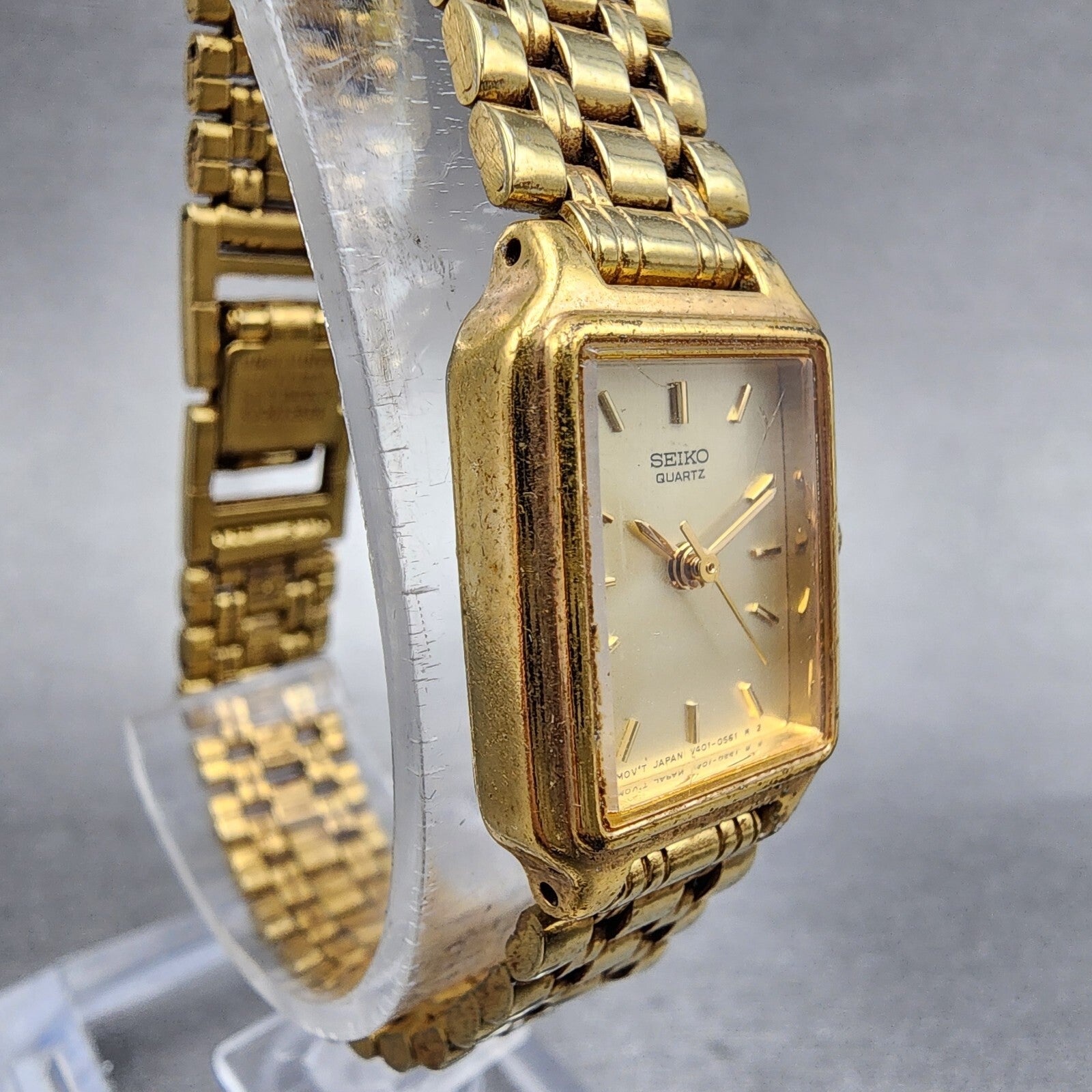 Seiko Tank Watch Women 17mm Gold Dial Gold Tone Rectangle V4015129 New Battery3