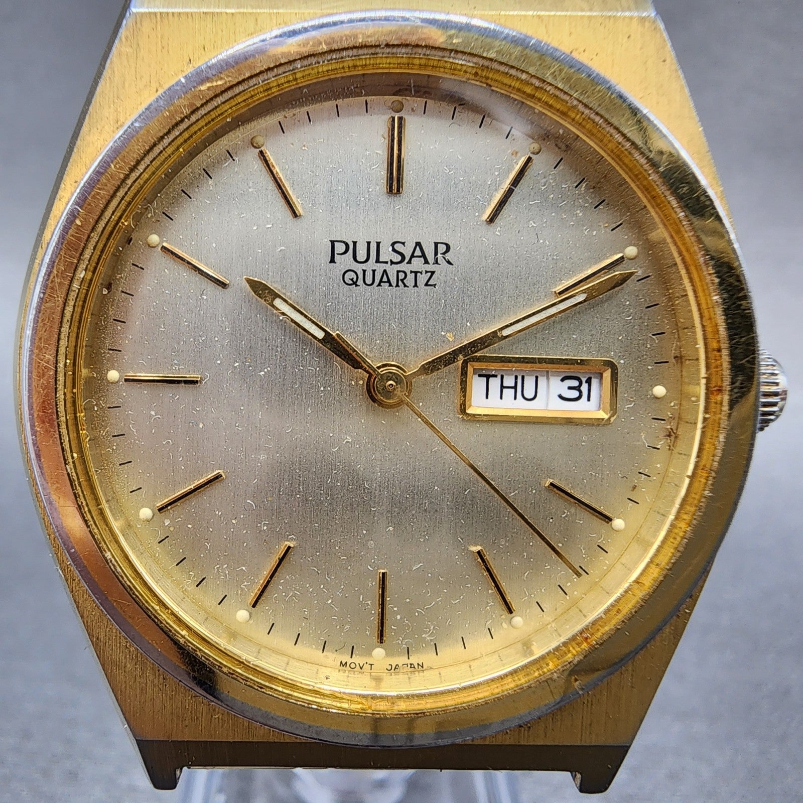 Seiko Pulsar Watch Men 36mm Silver Dial Gold Tone Daydate V733x004 New Battery1