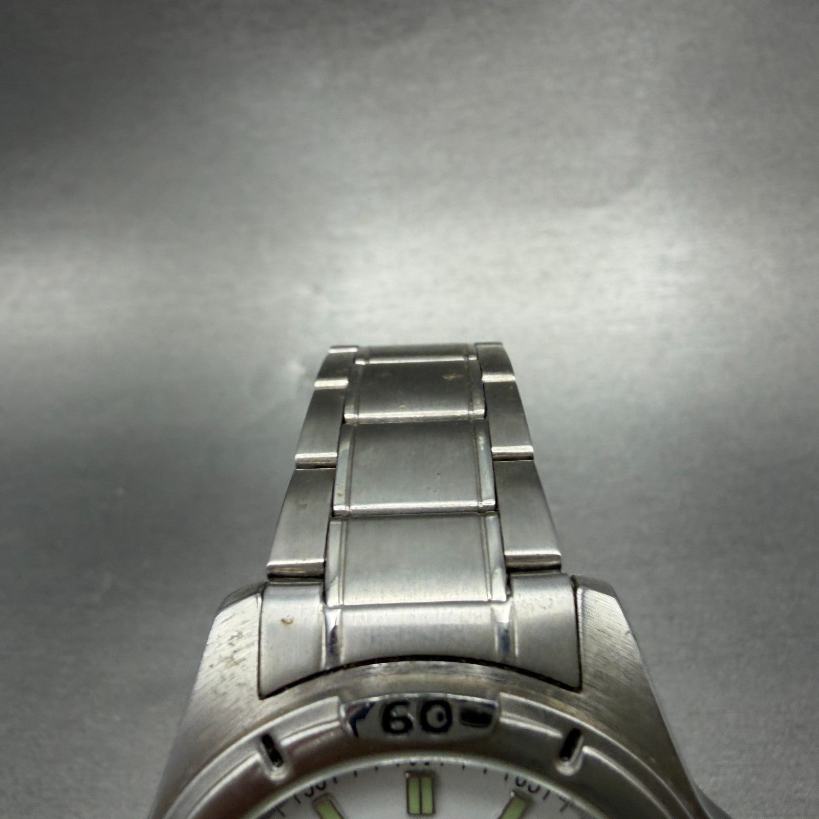 Casio Dive Watch Men 41mm White Dial Silver Tone Date Round MTP-1244 New Batt 9E4