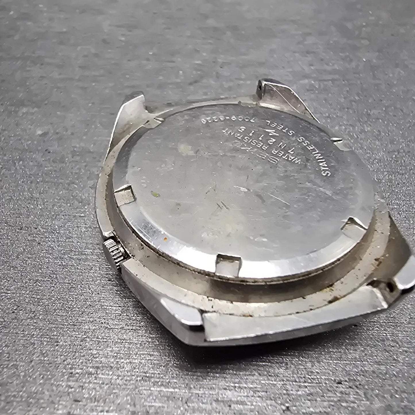 Seiko Automatic Watch Men 37mm Silver Dial Silver Tone Daydate 7009-8229 PARTS9
